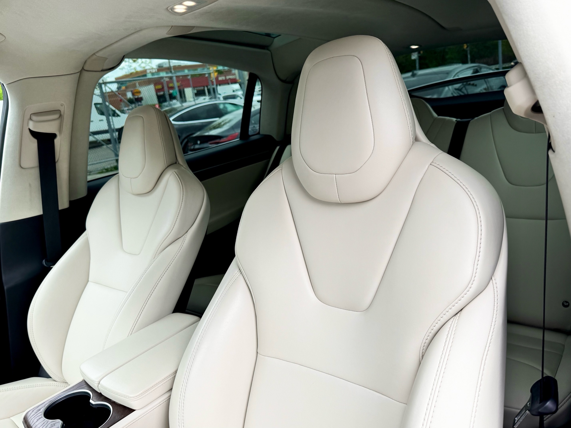 /alphaautosales/2017-Tesla-ModelX-7140923407638708.jpg