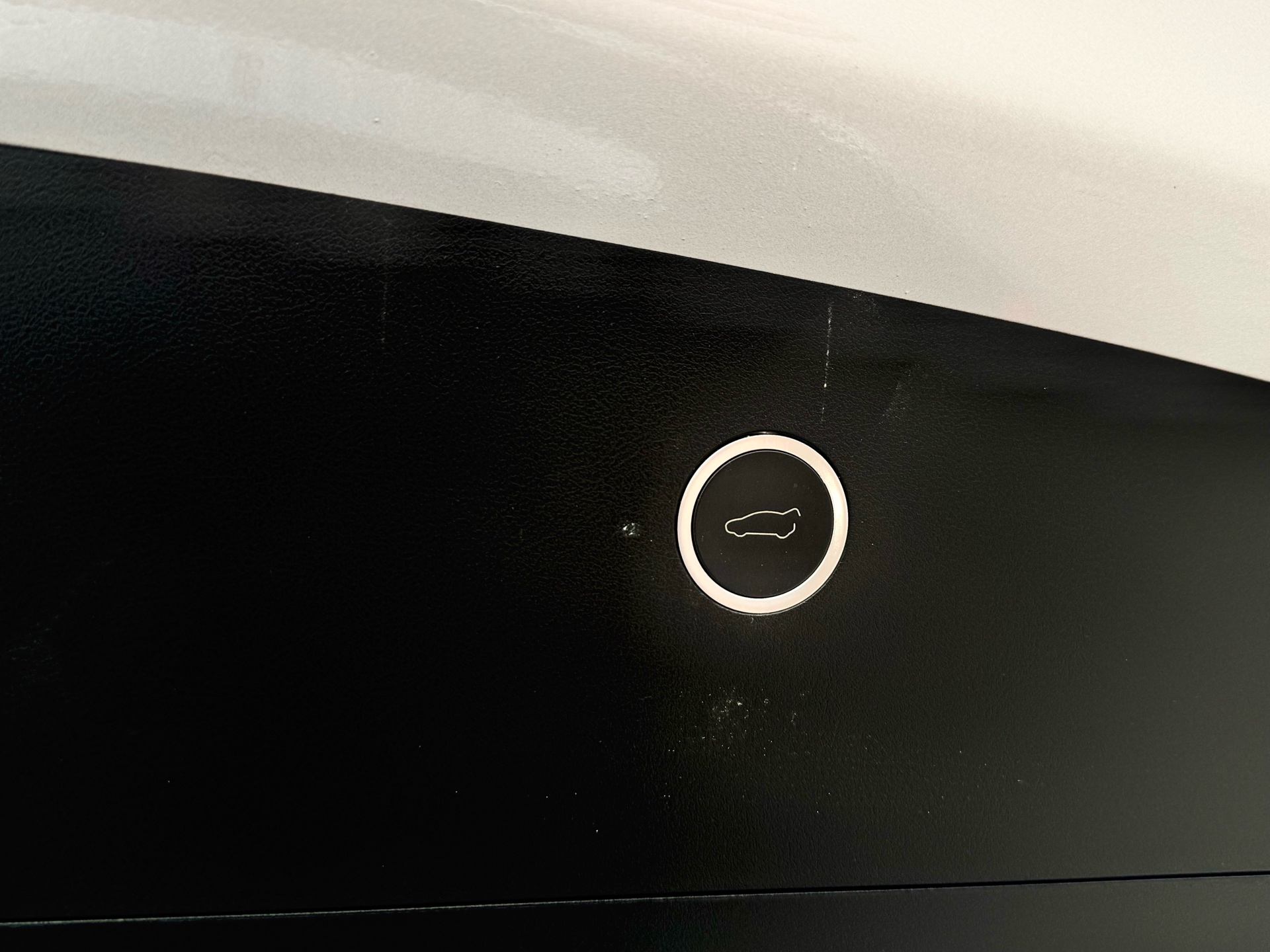 /alphaautosales/2017-Tesla-ModelX-9585023932240508.jpg