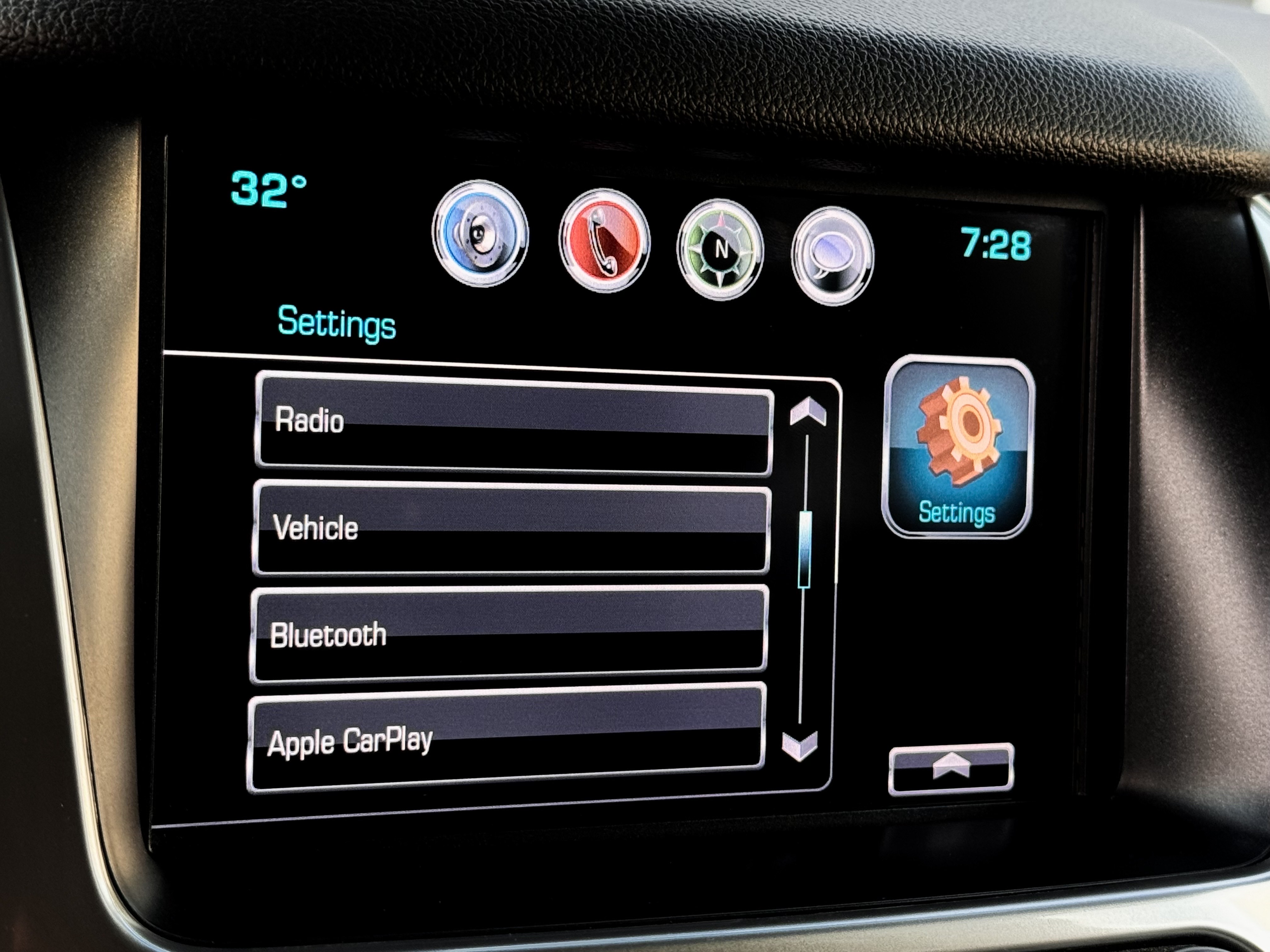 /alphaautosales/2018-Chevrolet-Tahoe-6488087180656319.jpg
