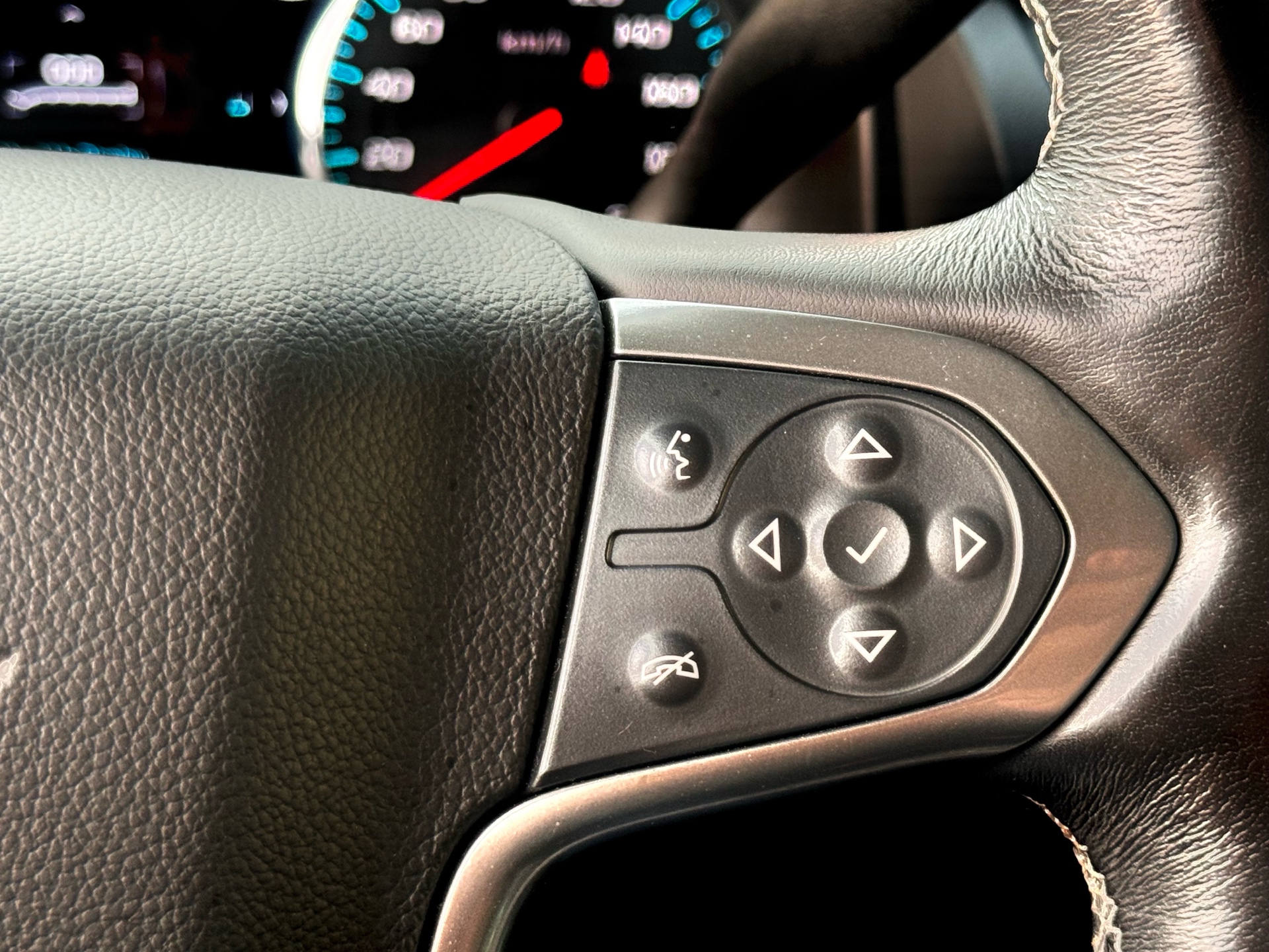 /alphaautosales/2018-Chevrolet-Tahoe-6732491056370611.jpg
