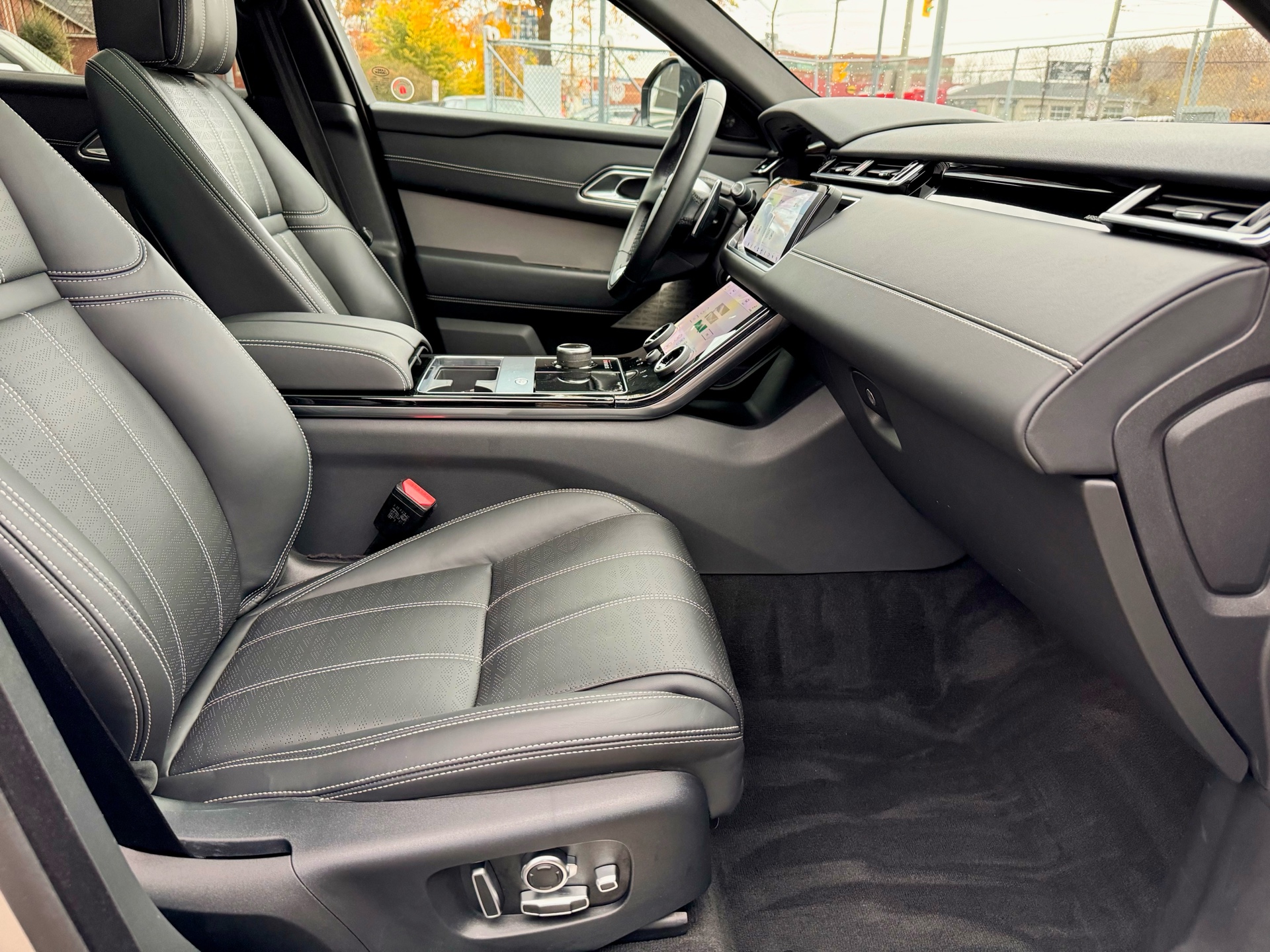 /alphaautosales/2018-LandRover-RangeRover-27225480613208575.jpg