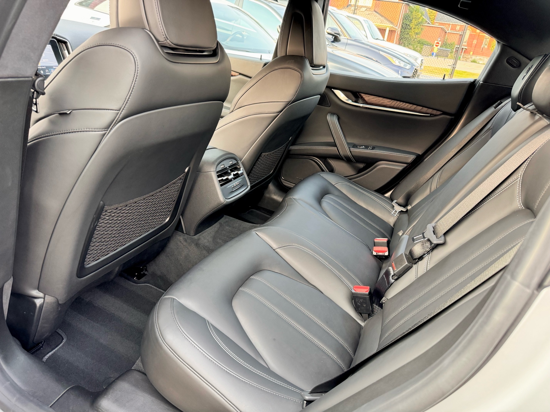 /alphaautosales/2018-Maserati-Ghibli-008546318049876822.jpg