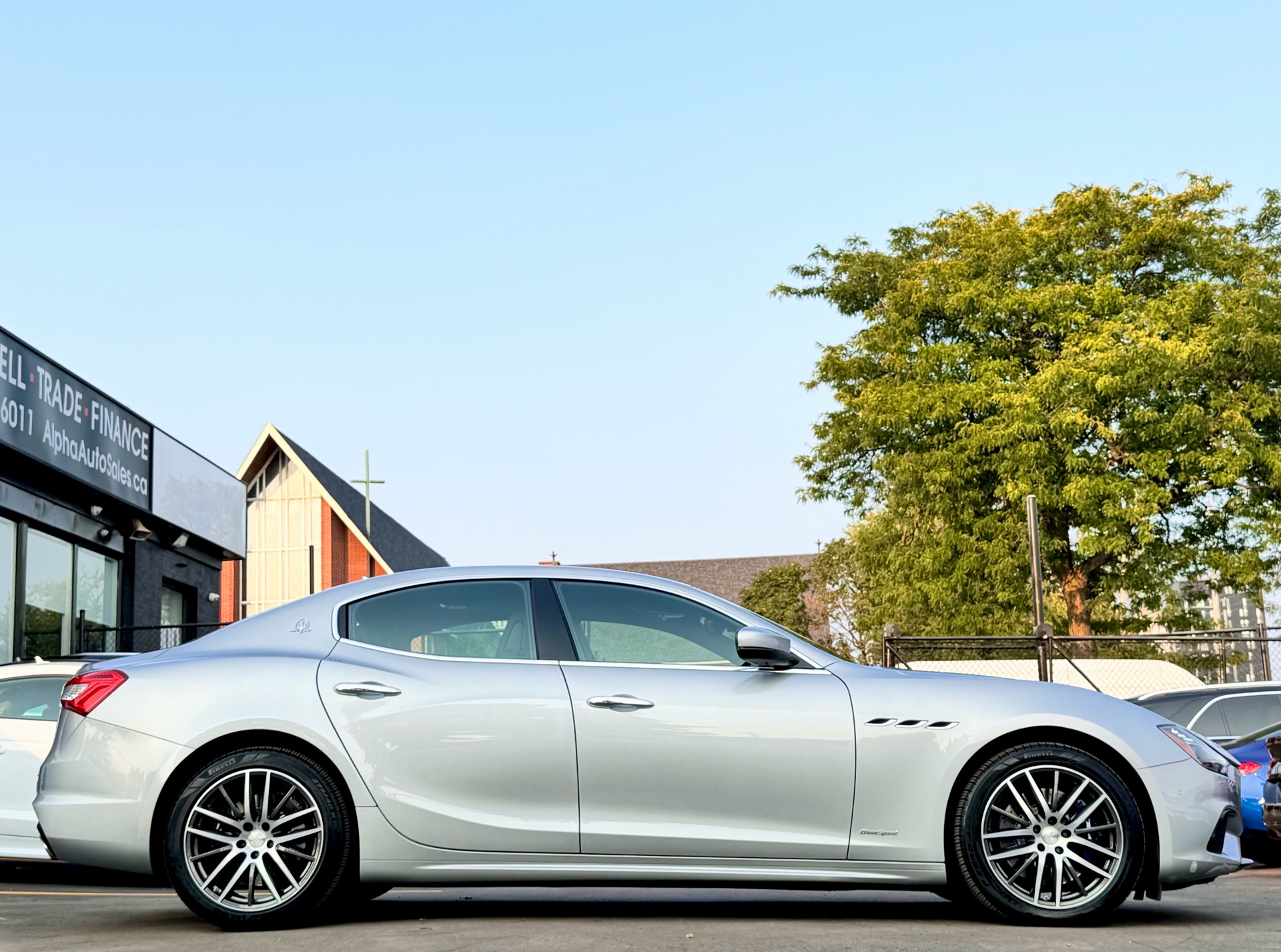 /alphaautosales/2018-Maserati-Ghibli-19289337031654918.jpg