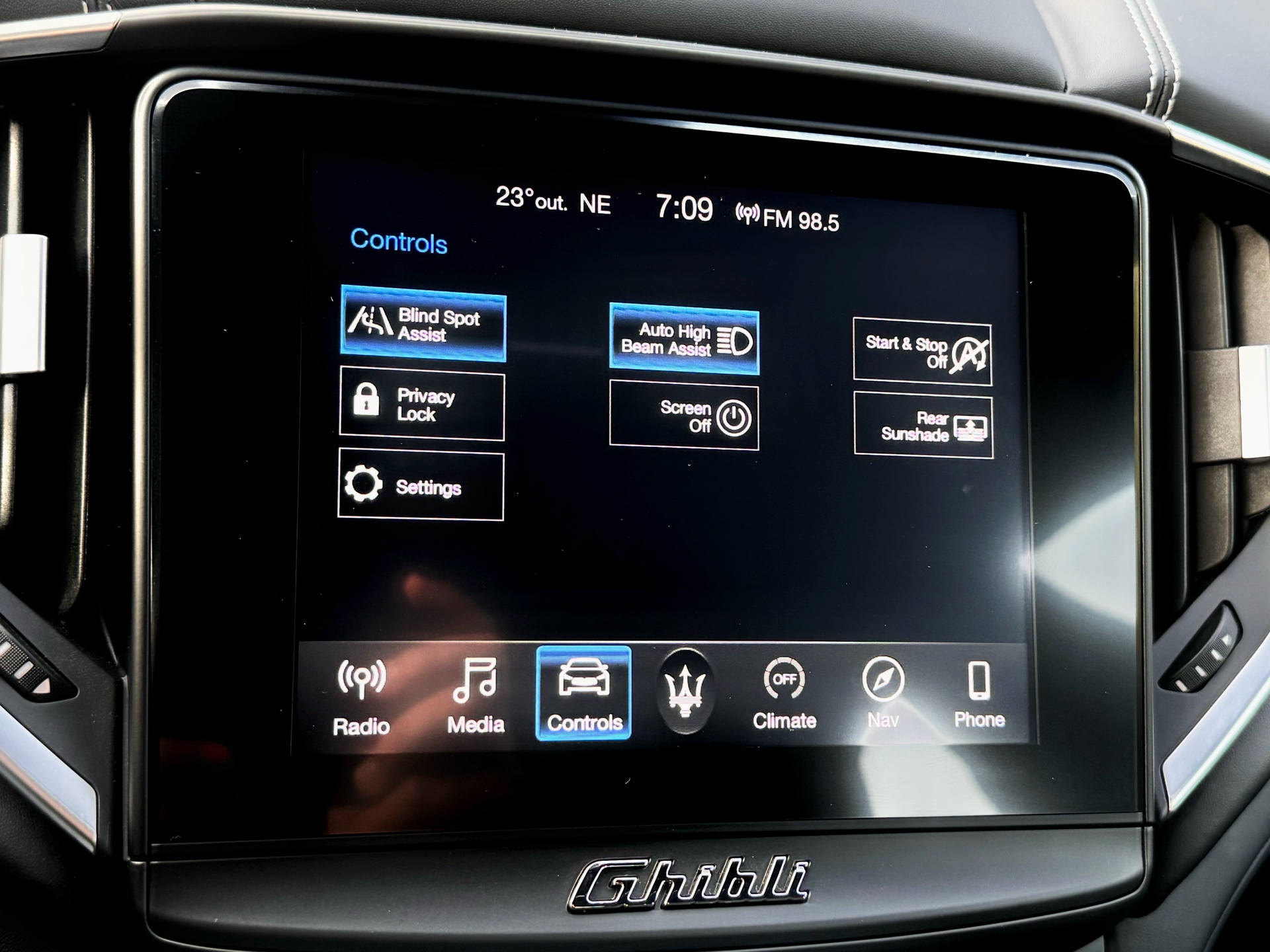 /alphaautosales/2018-Maserati-Ghibli-7385114529991152.jpg