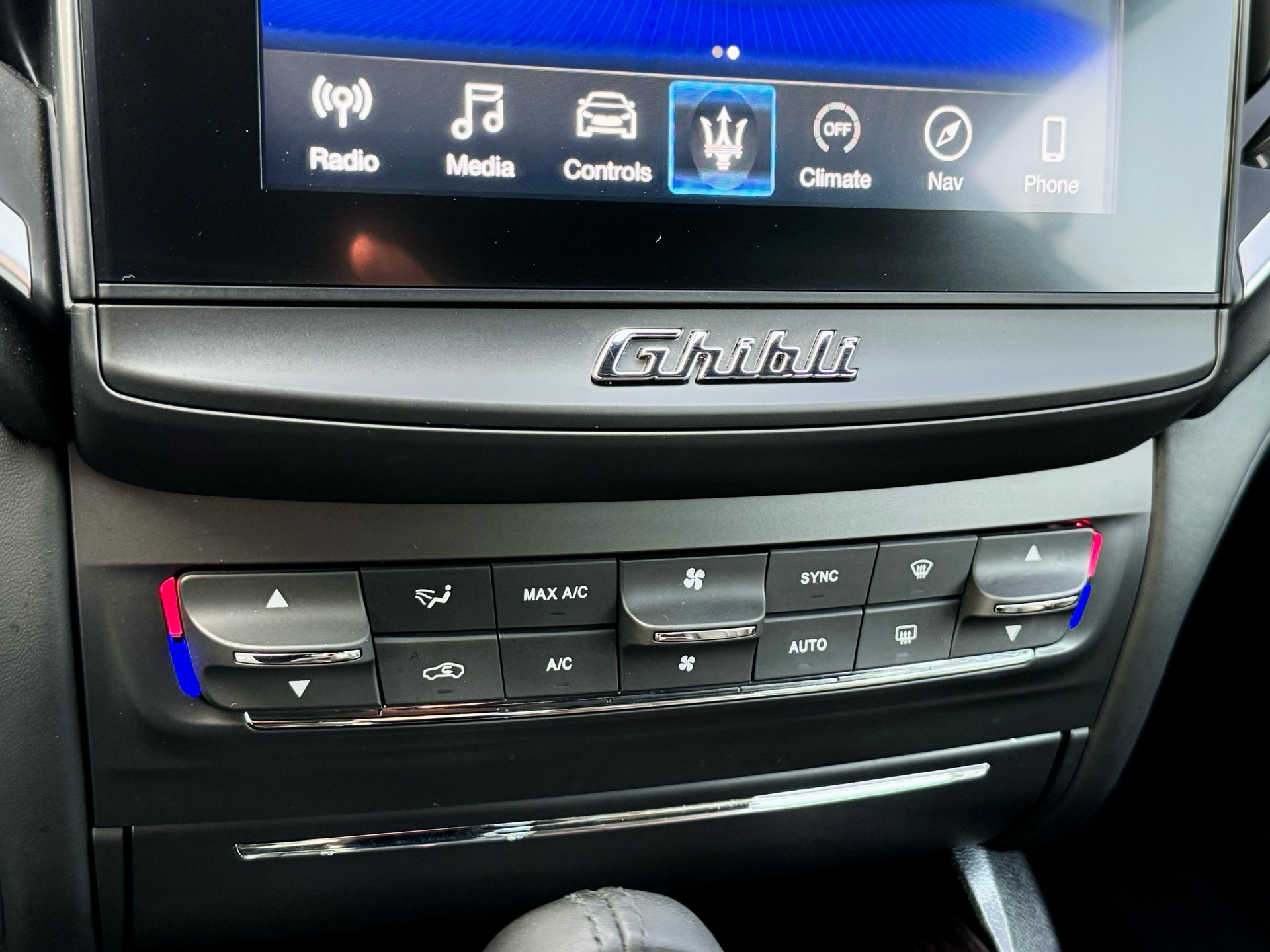 /alphaautosales/2018-Maserati-Ghibli-8955836469181859.jpg
