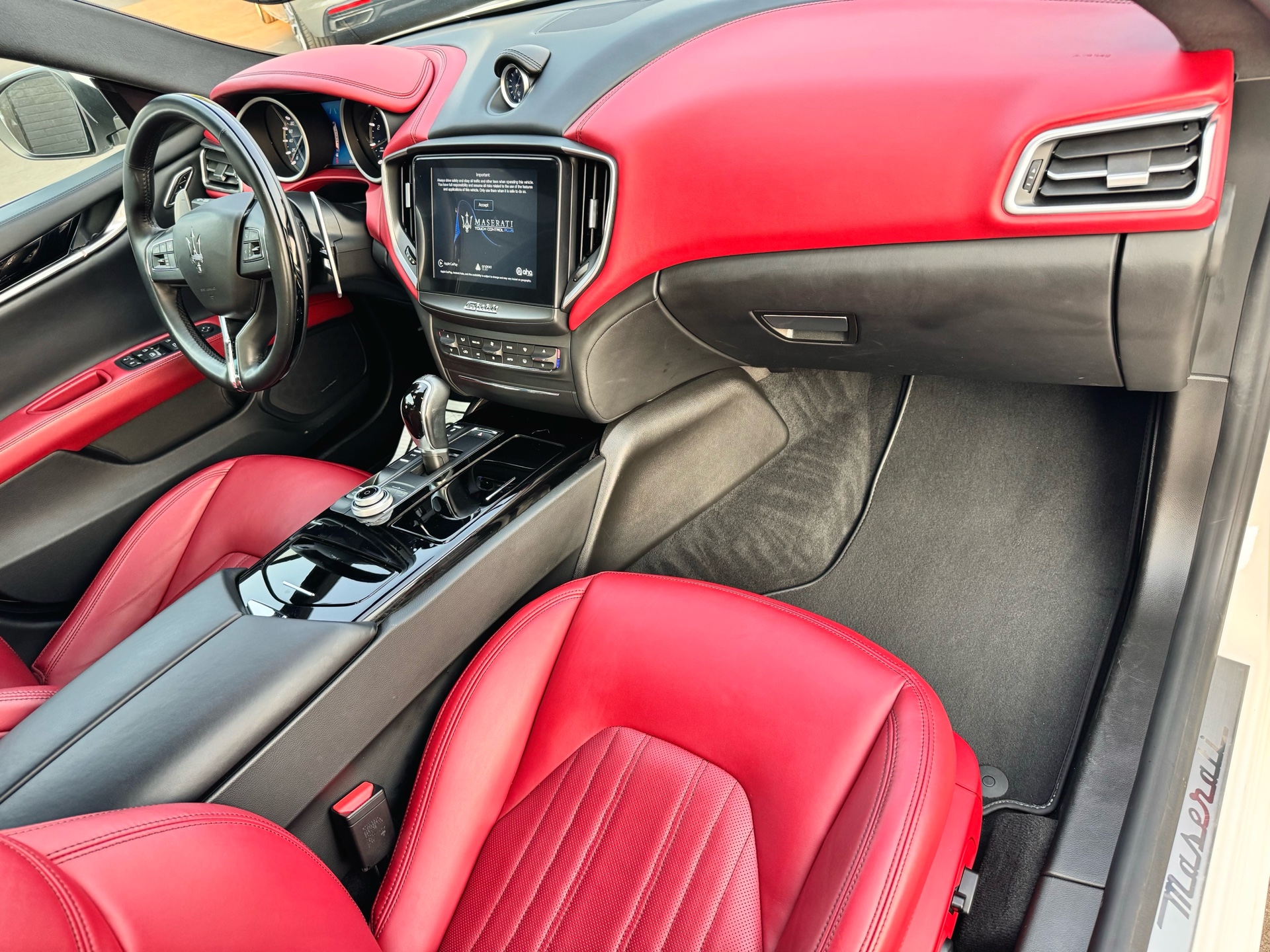 /alphaautosales/2018-Maserati-Ghibli-9037276005017063.jpg