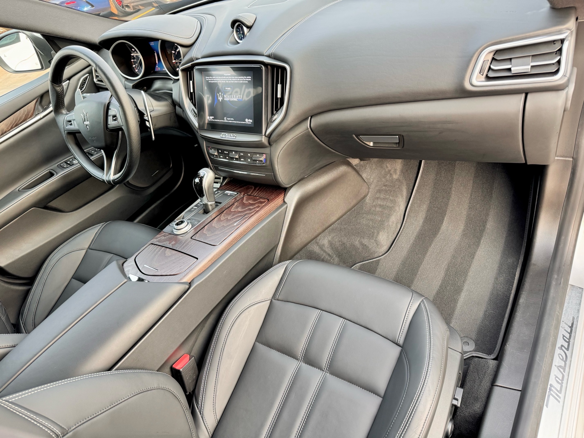 /alphaautosales/2018-Maserati-Ghibli-9226225868972415.jpg