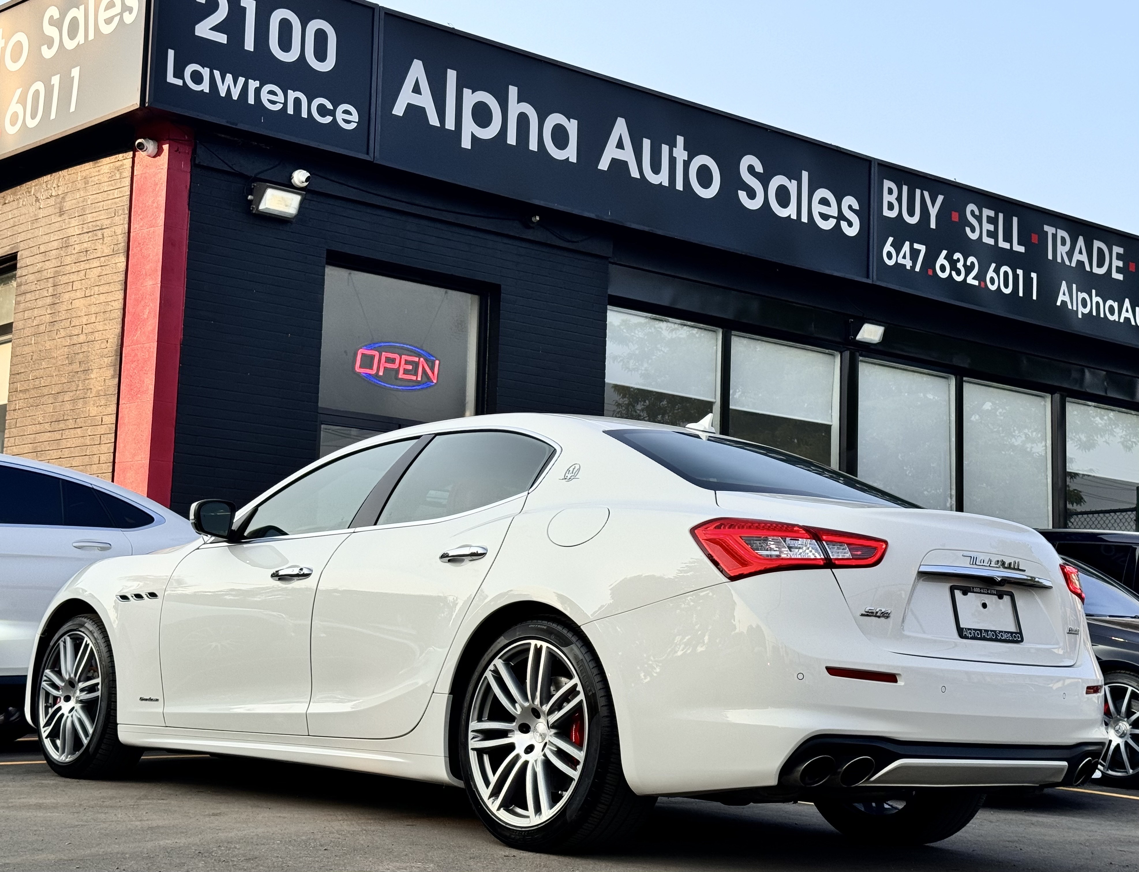 /alphaautosales/2018-Maserati-Ghibli-955663517669507.jpg