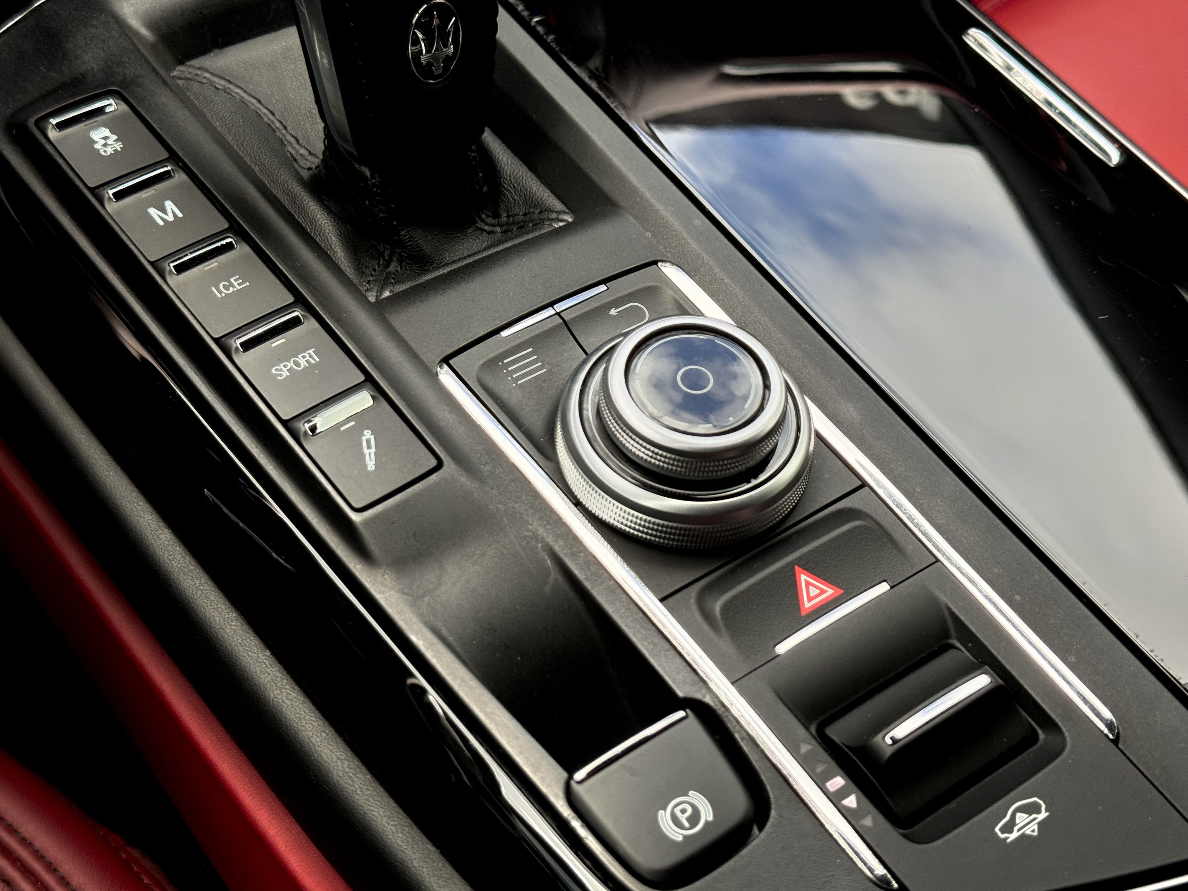 /alphaautosales/2018-Maserati-Levante-19310787469779078.jpg