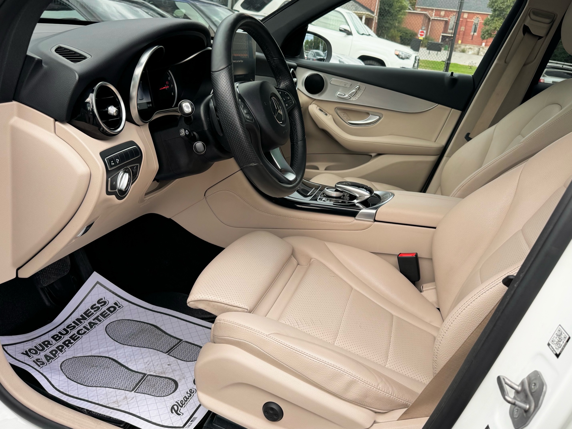 /alphaautosales/2018-Mercedes-Benz-GLC-class-05708090548551126.jpg