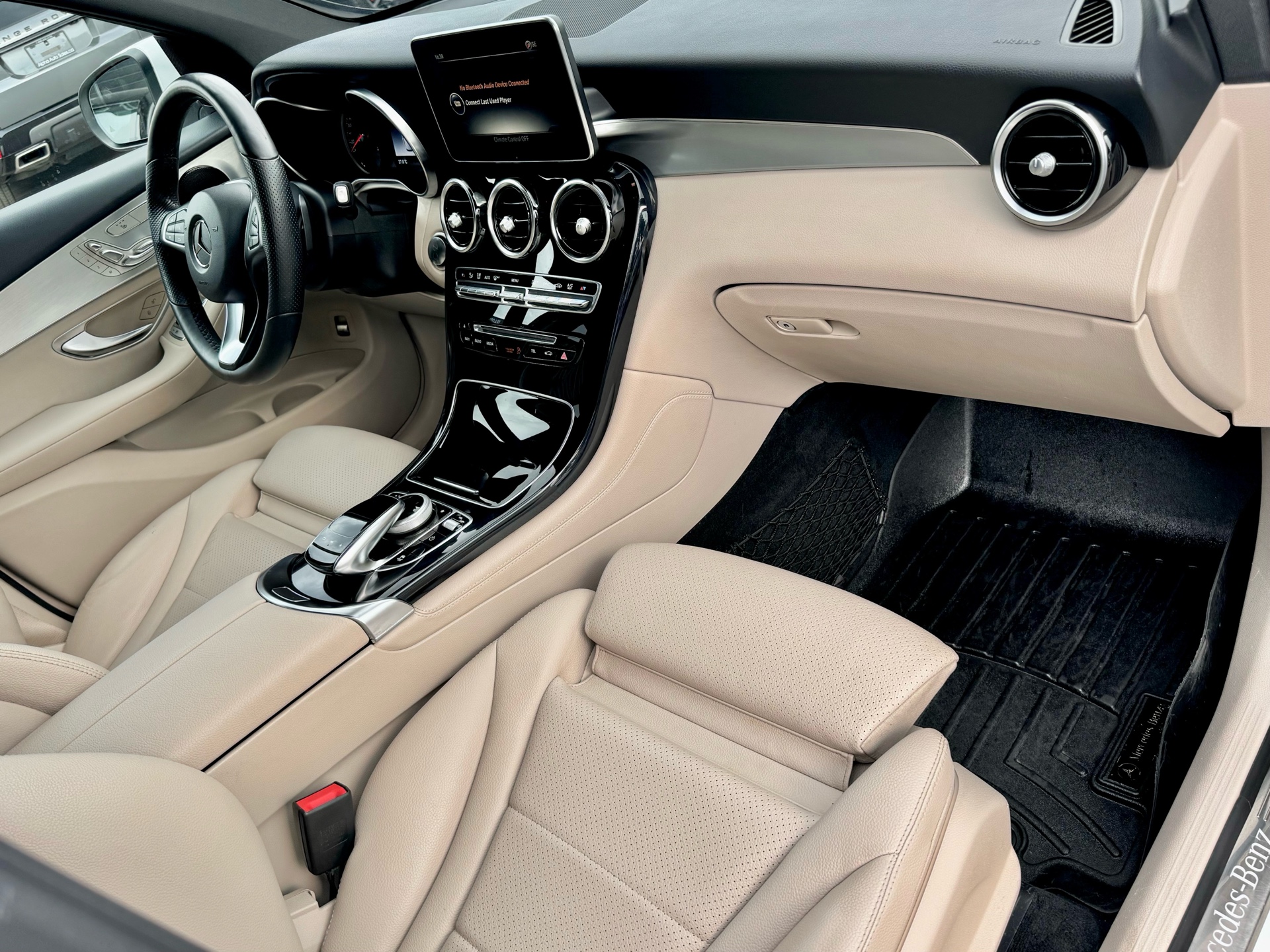 /alphaautosales/2018-Mercedes-Benz-GLC-class-3418736460354219.jpg