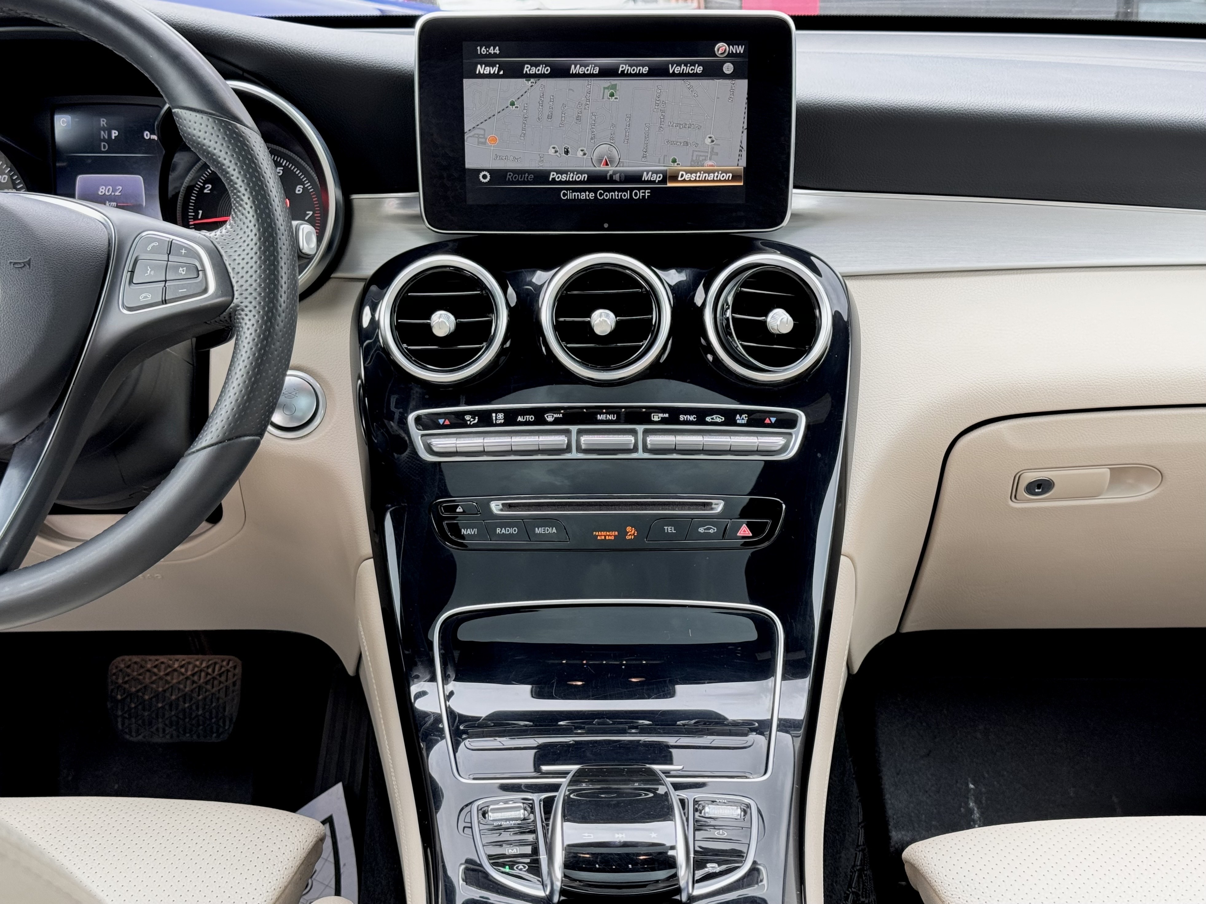 /alphaautosales/2018-Mercedes-Benz-GLC-class-354443404760981.jpg