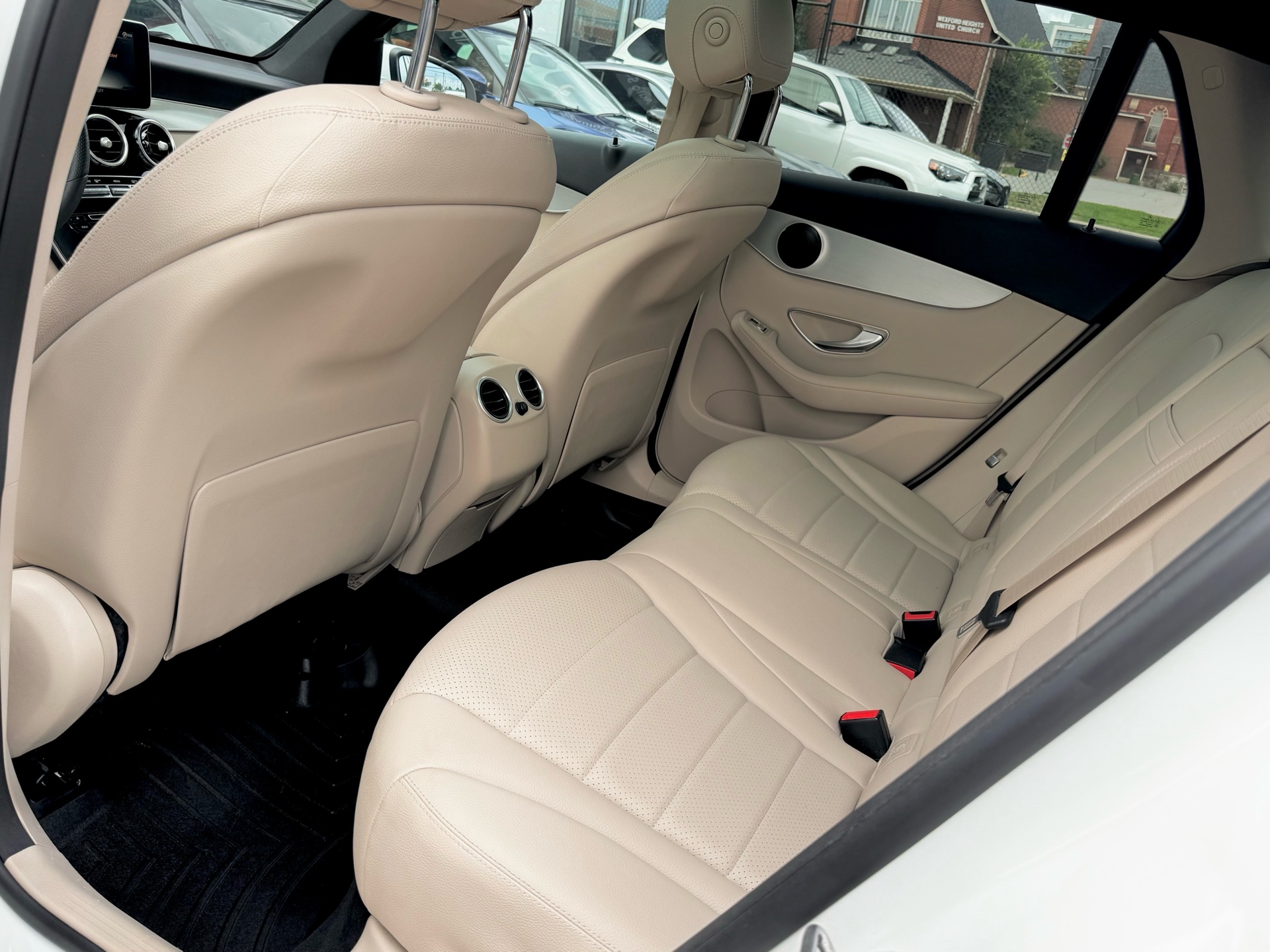 /alphaautosales/2018-Mercedes-Benz-GLC-class-4221589257521696.jpg