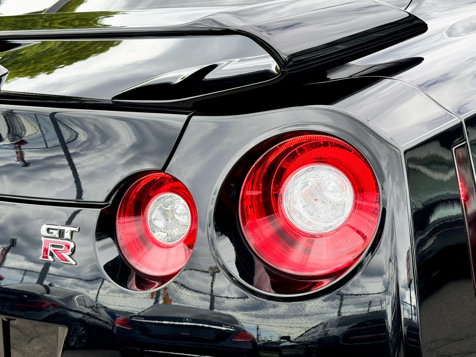 /alphaautosales/2018-Nissan-GT-R-1725912367033957.jpg