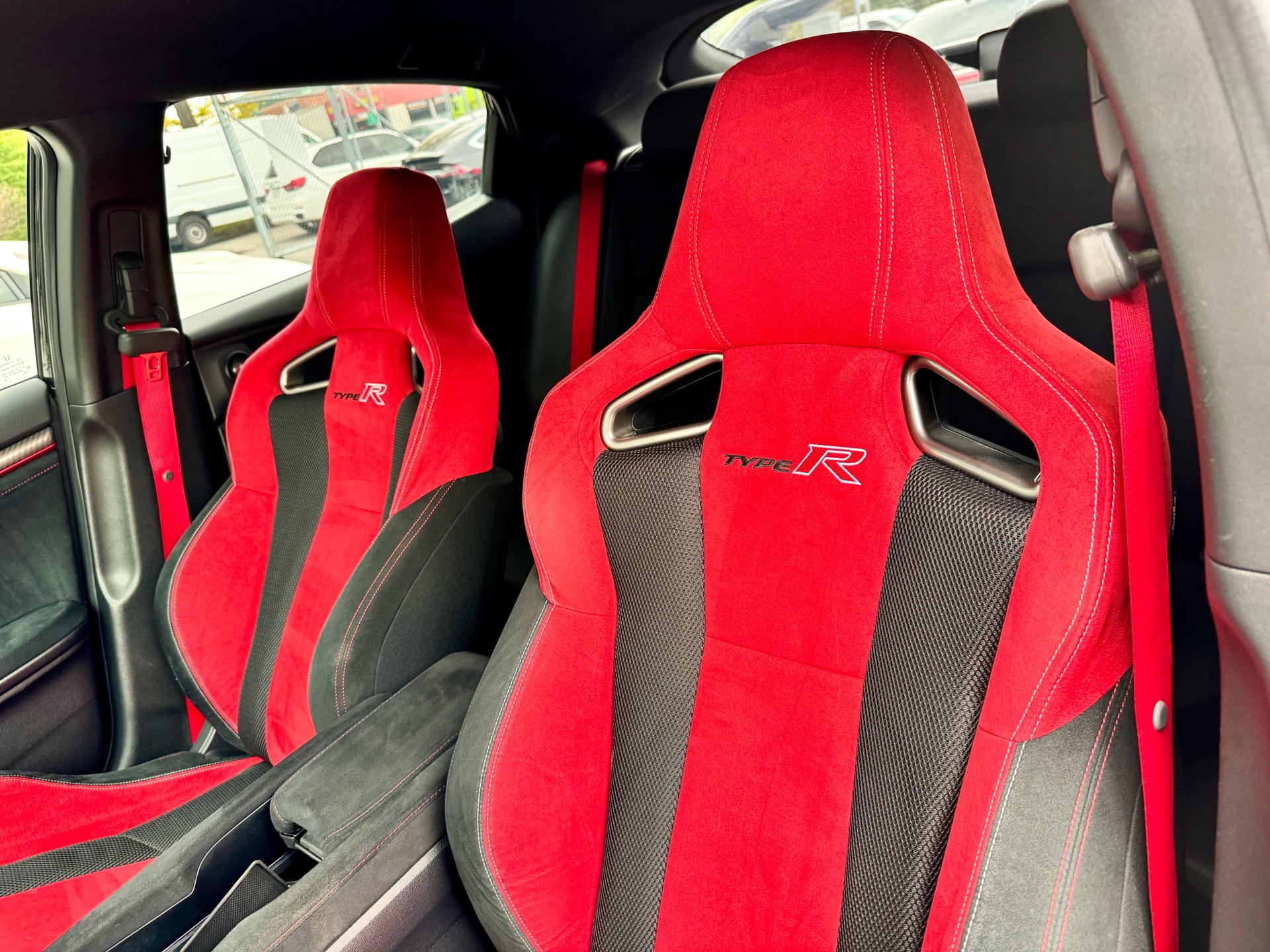 /alphaautosales/2019-Honda-CivicType-19888795192323538.jpg