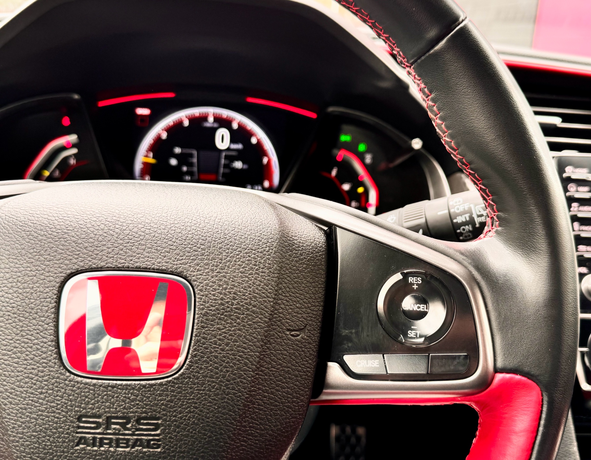 /alphaautosales/2019-Honda-CivicType-3667113964473183.jpg