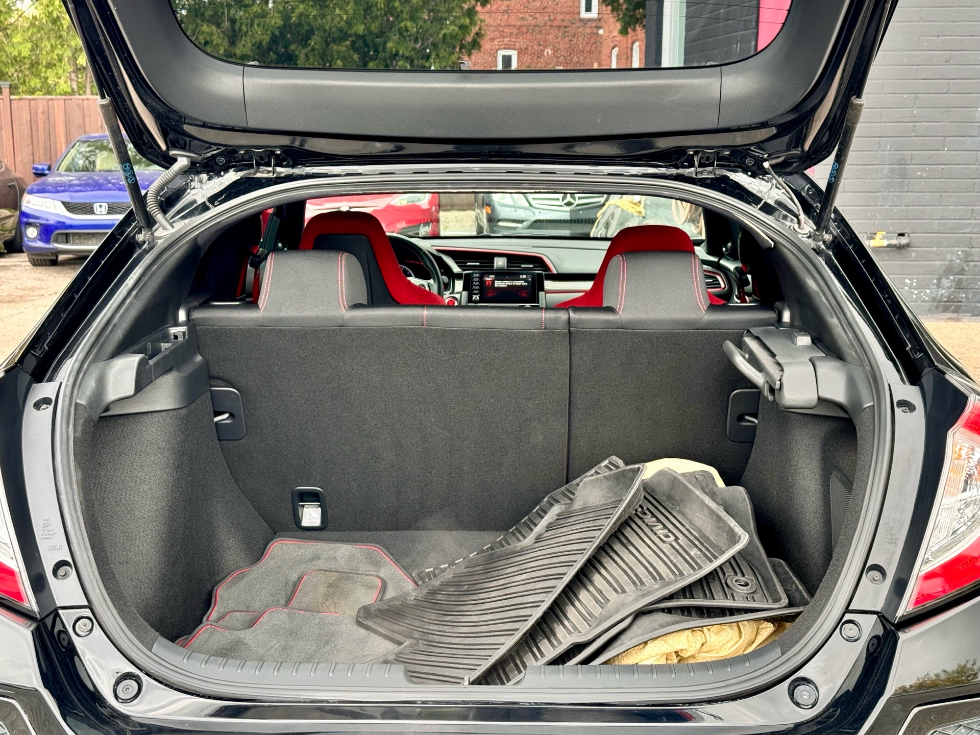 /alphaautosales/2019-Honda-CivicType-4374851828580111.jpg