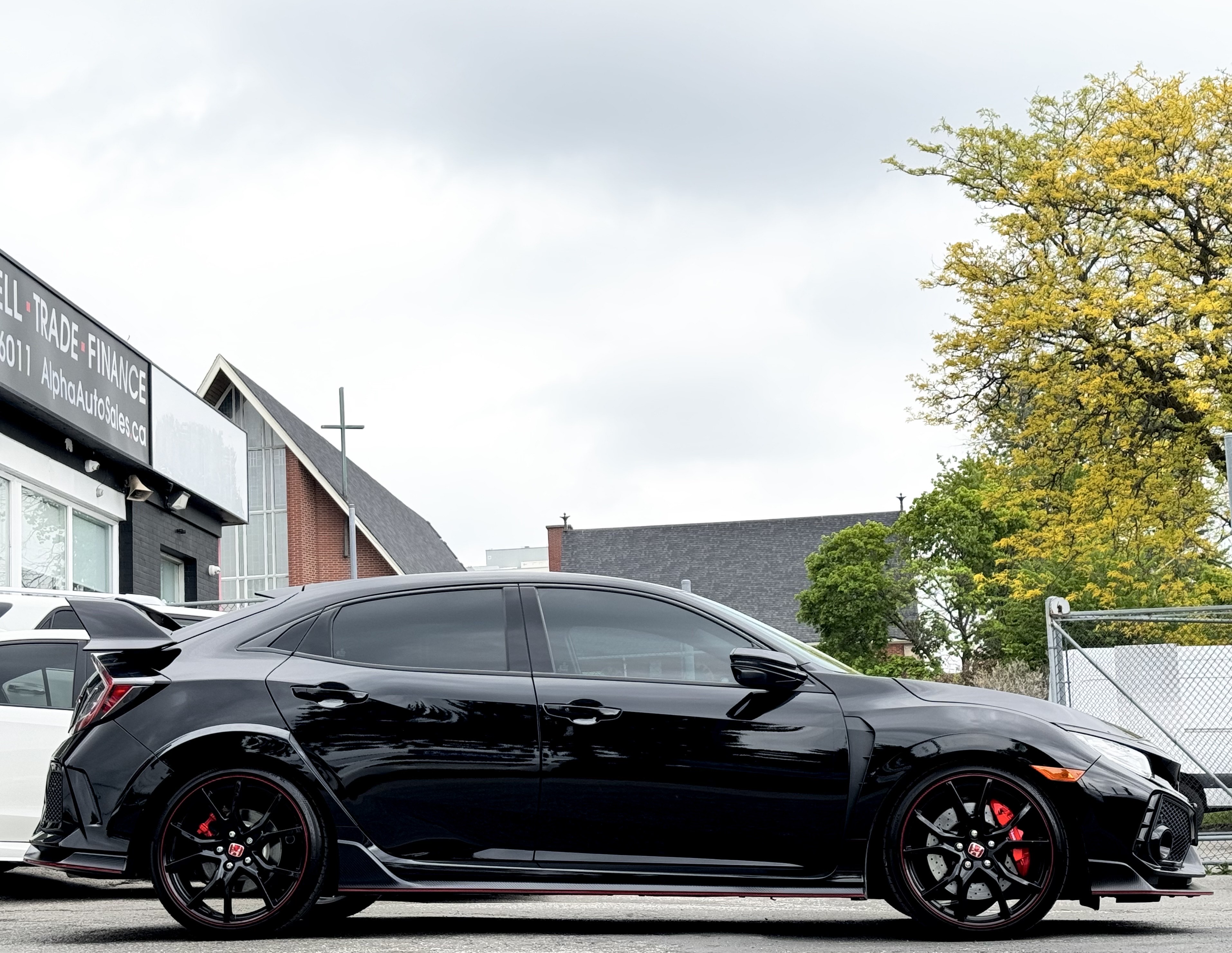 /alphaautosales/2019-Honda-CivicType-4711802267137366.jpg