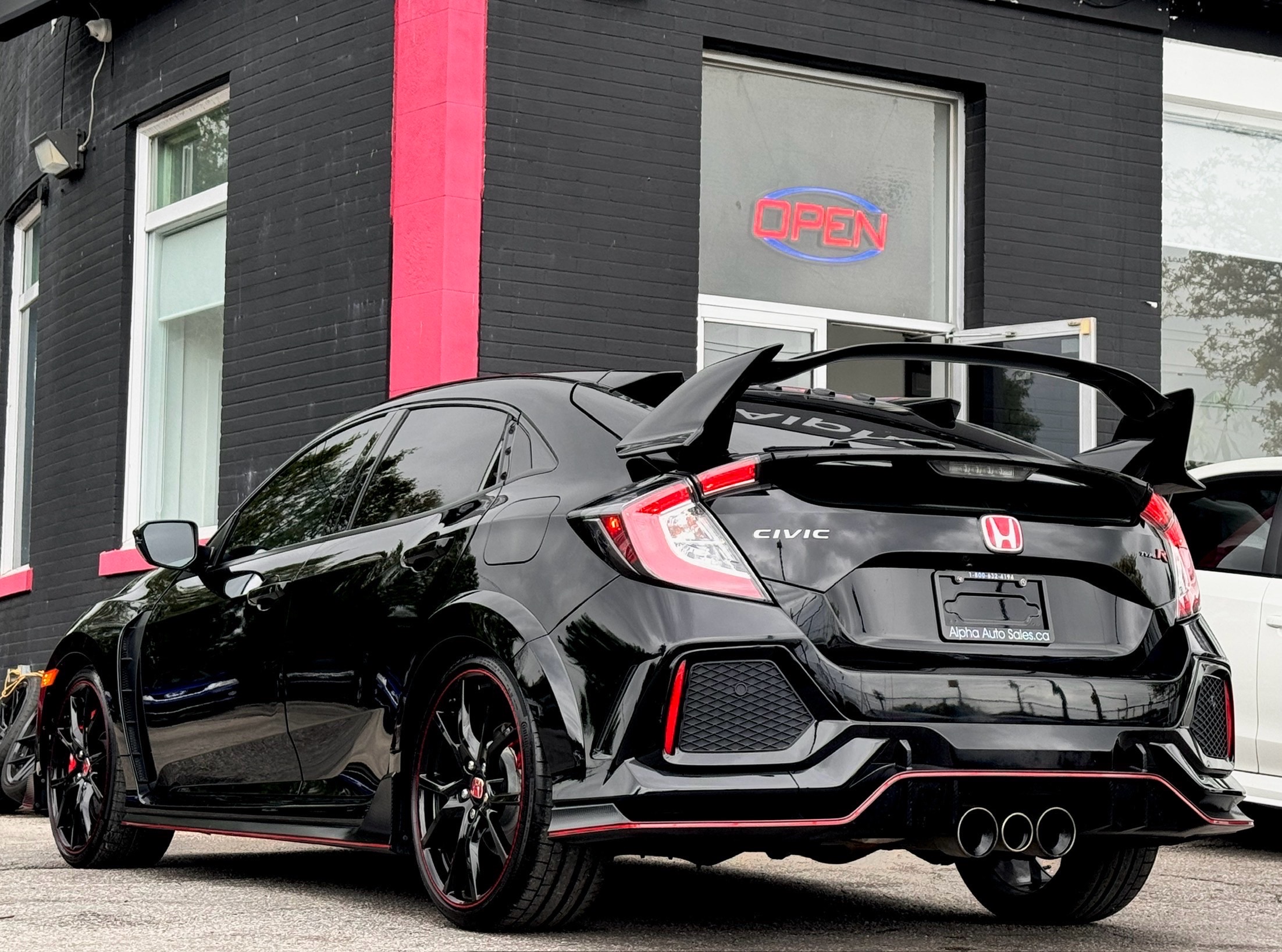 /alphaautosales/2019-Honda-CivicType-6517765912648412.jpg