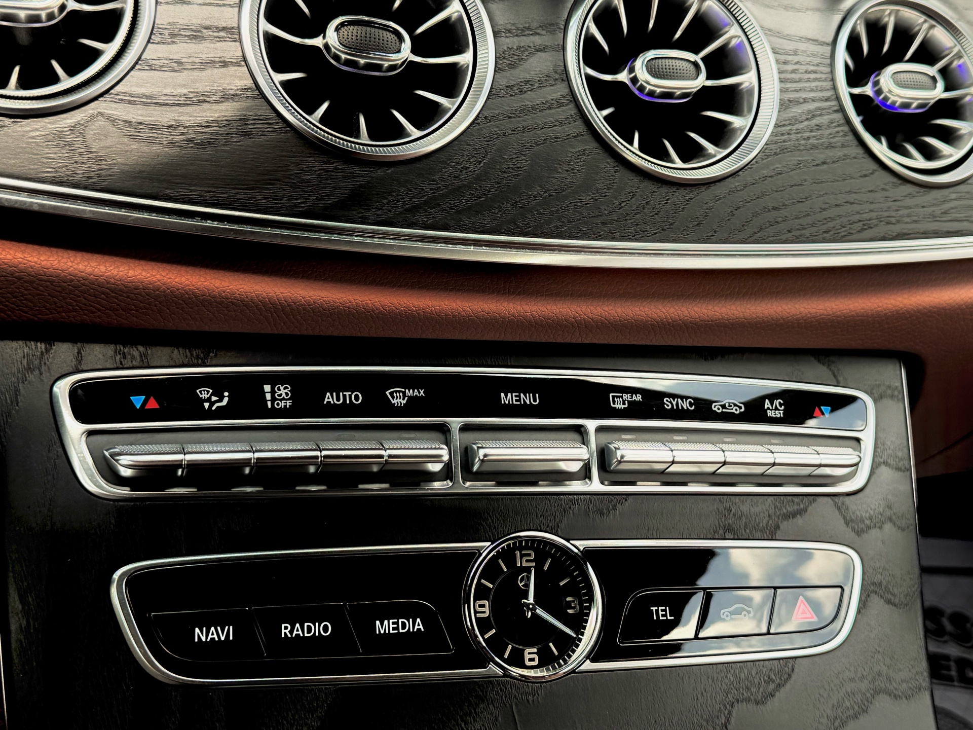 /alphaautosales/2019-Mercedes-Benz-E-Class-2521676108724884.jpg