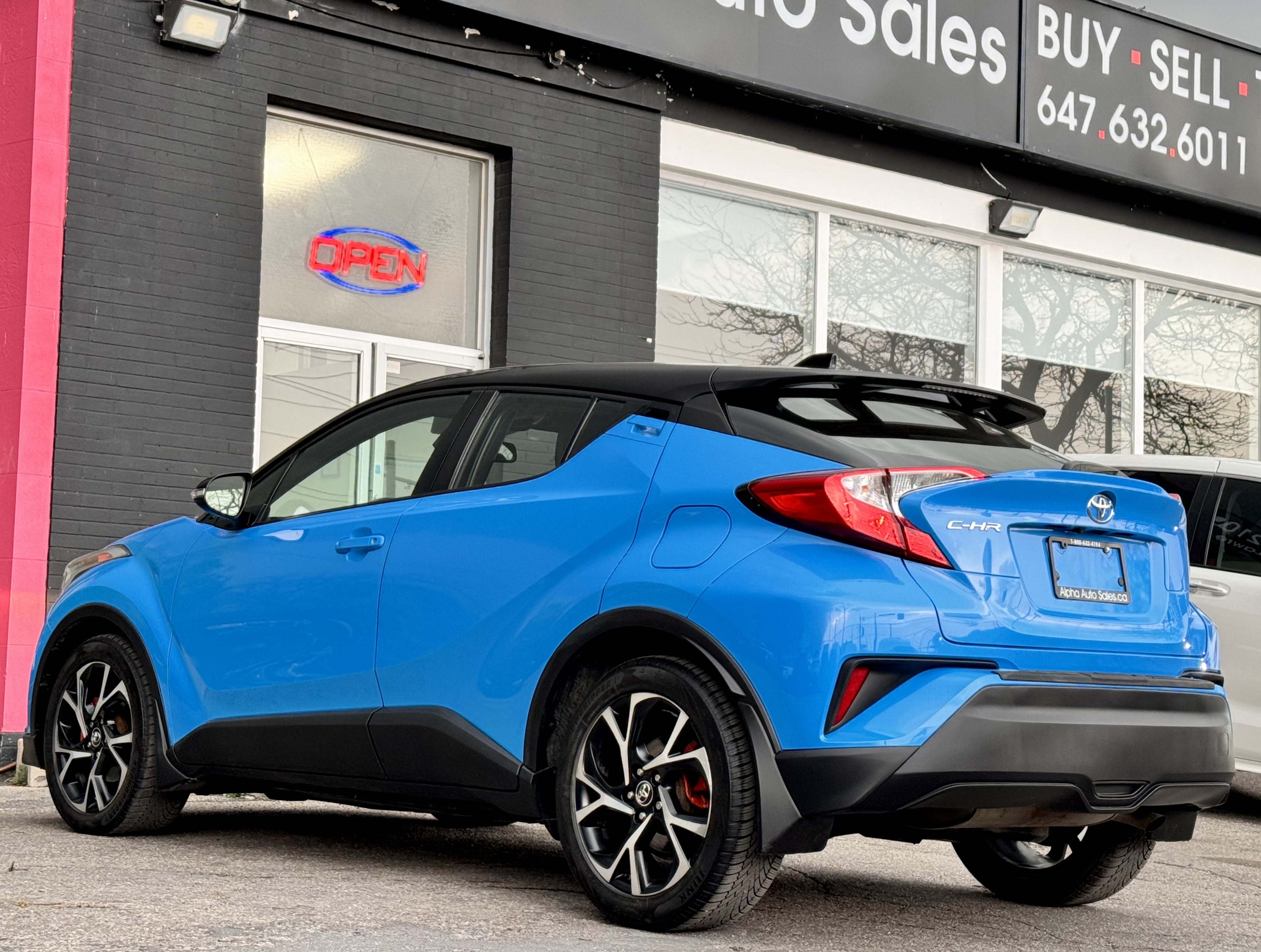/alphaautosales/2019-Toyota-C-HR-16484374915178623.jpg