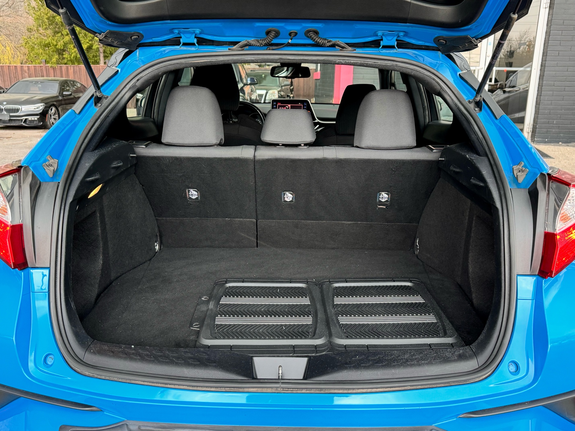 /alphaautosales/2019-Toyota-C-HR-41149101073565486.jpg