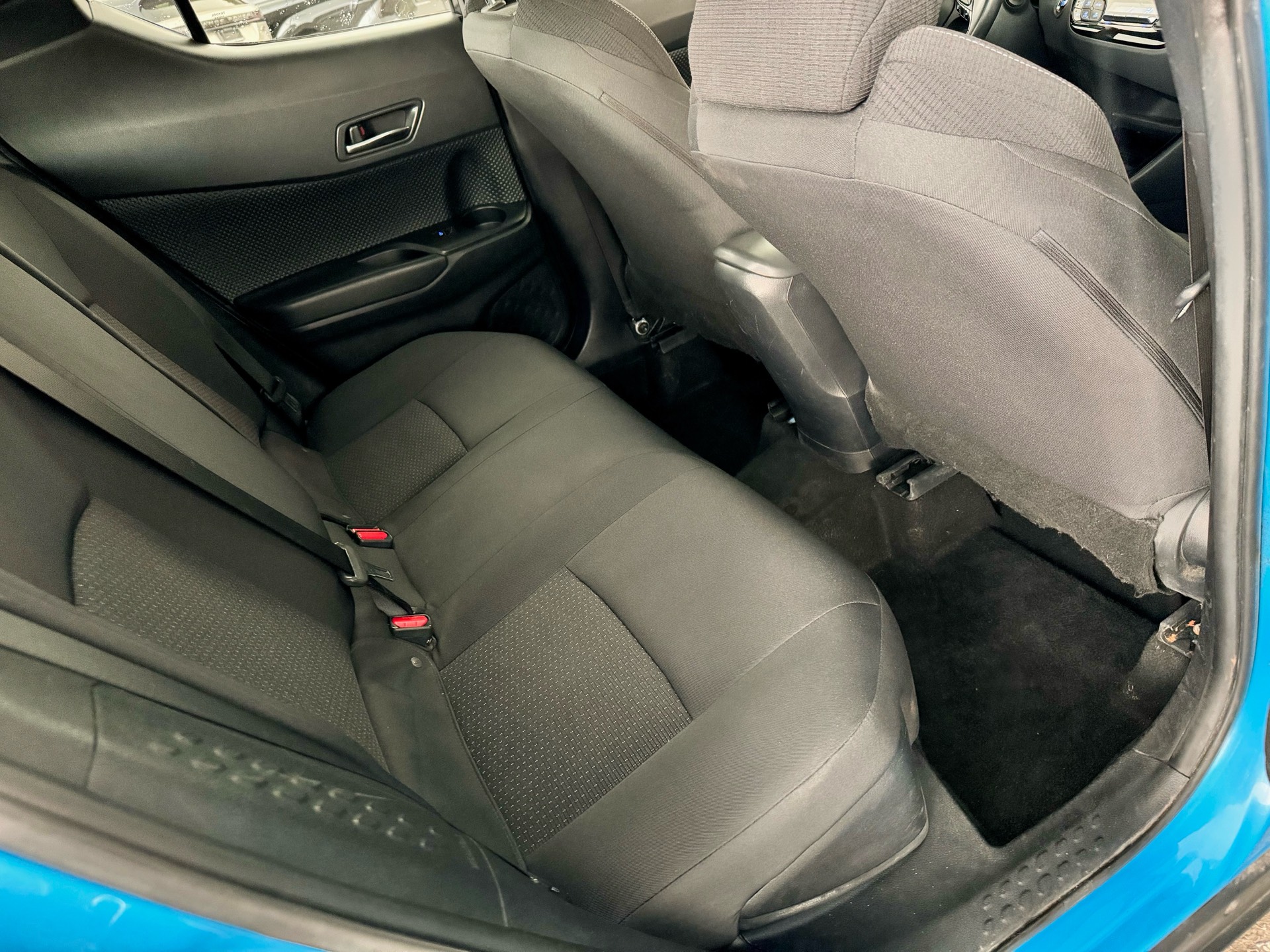 /alphaautosales/2019-Toyota-C-HR-525851978339652.jpg