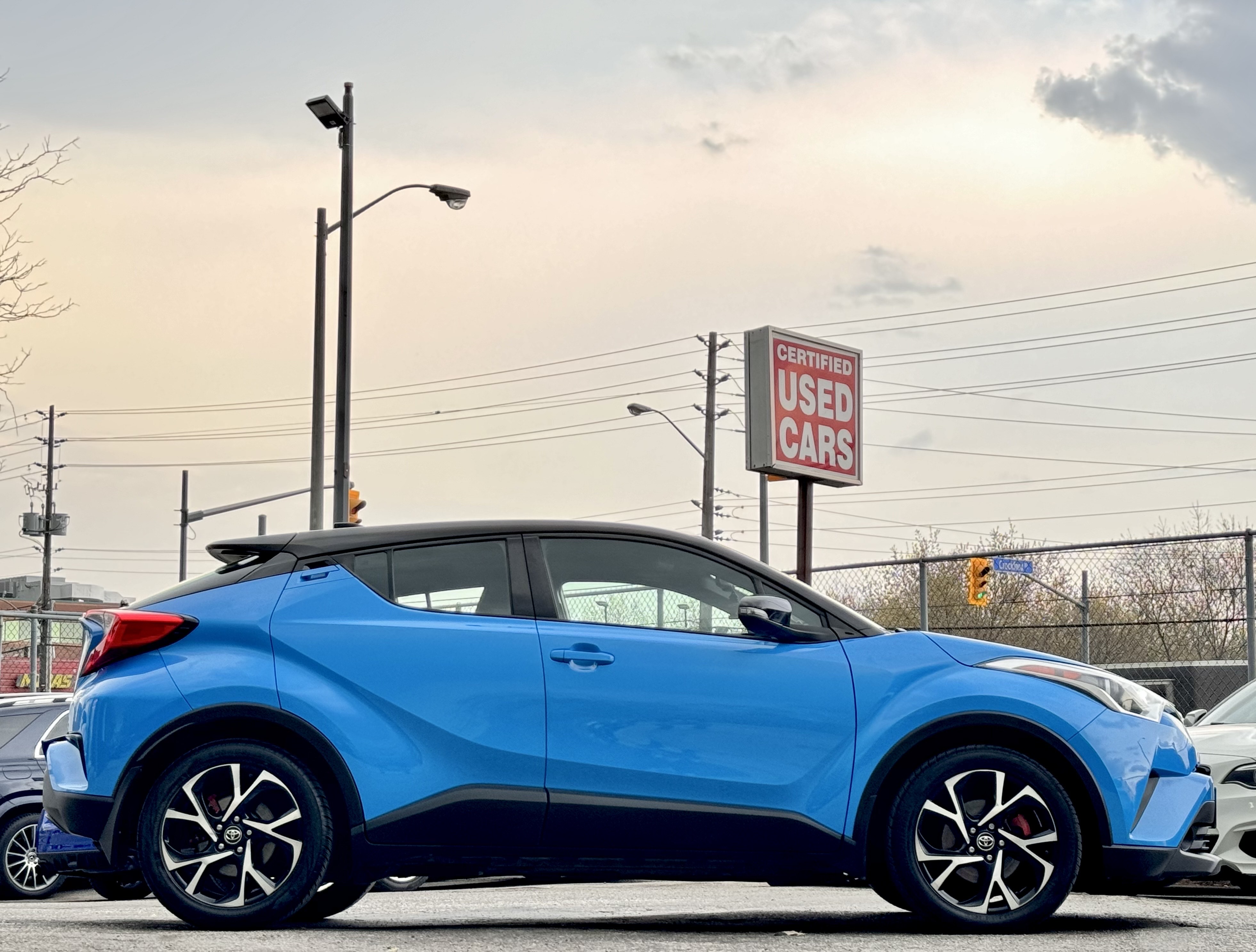 /alphaautosales/2019-Toyota-C-HR-6181834405431981.jpg