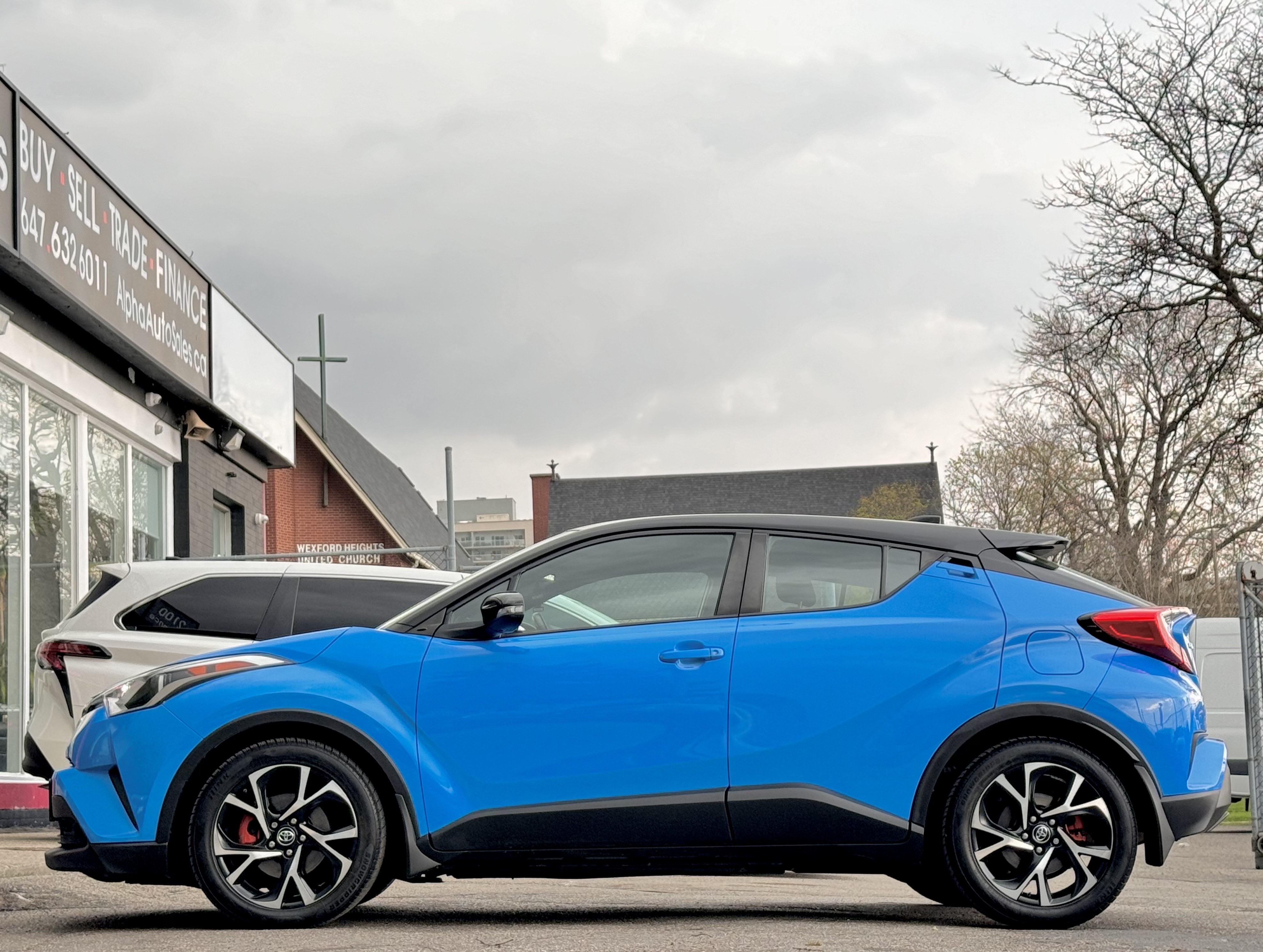 /alphaautosales/2019-Toyota-C-HR-697177225356471.jpg