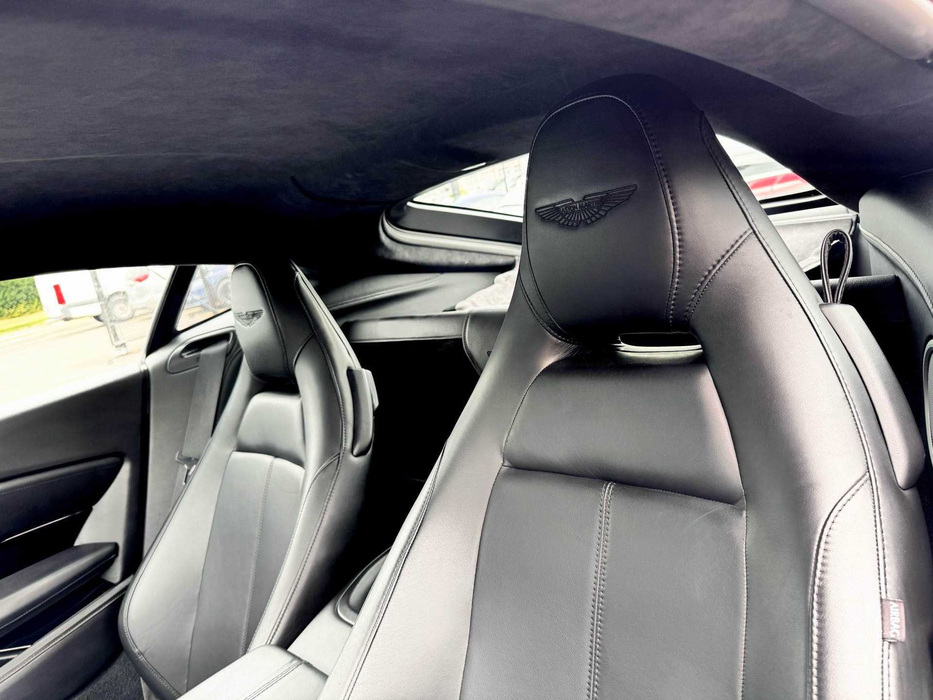 /alphaautosales/2020-AstonMartin-Vantage-9875355338915934.jpg