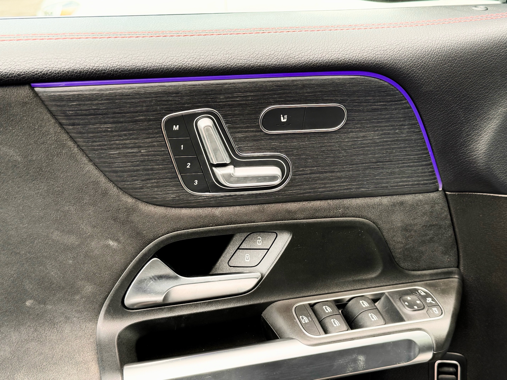 /alphaautosales/2020-Mercedes-Benz-GLB-27770235942236043.jpg