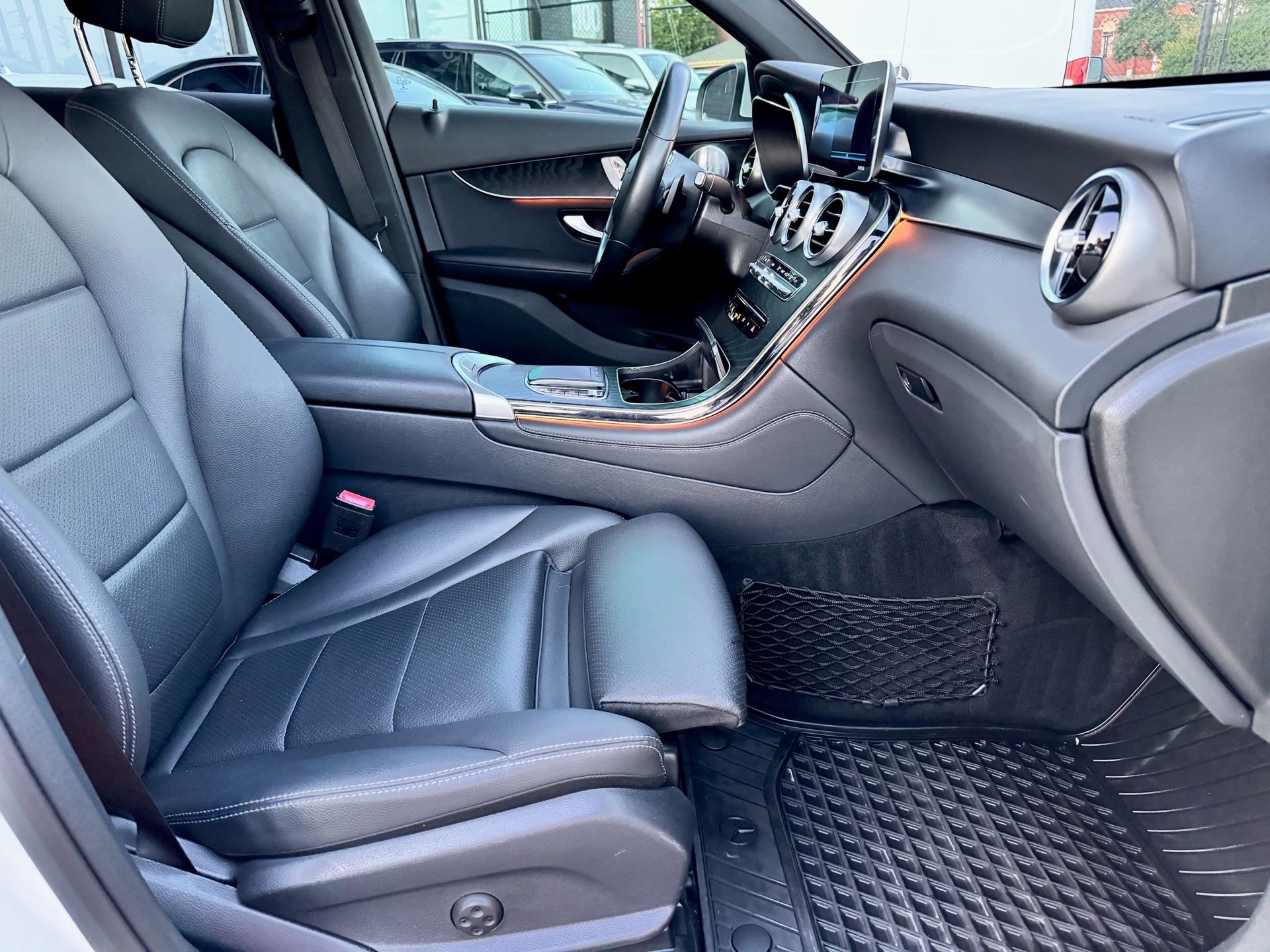 /alphaautosales/2020-Mercedes-Benz-GLC-class-04507619992172973.jpg