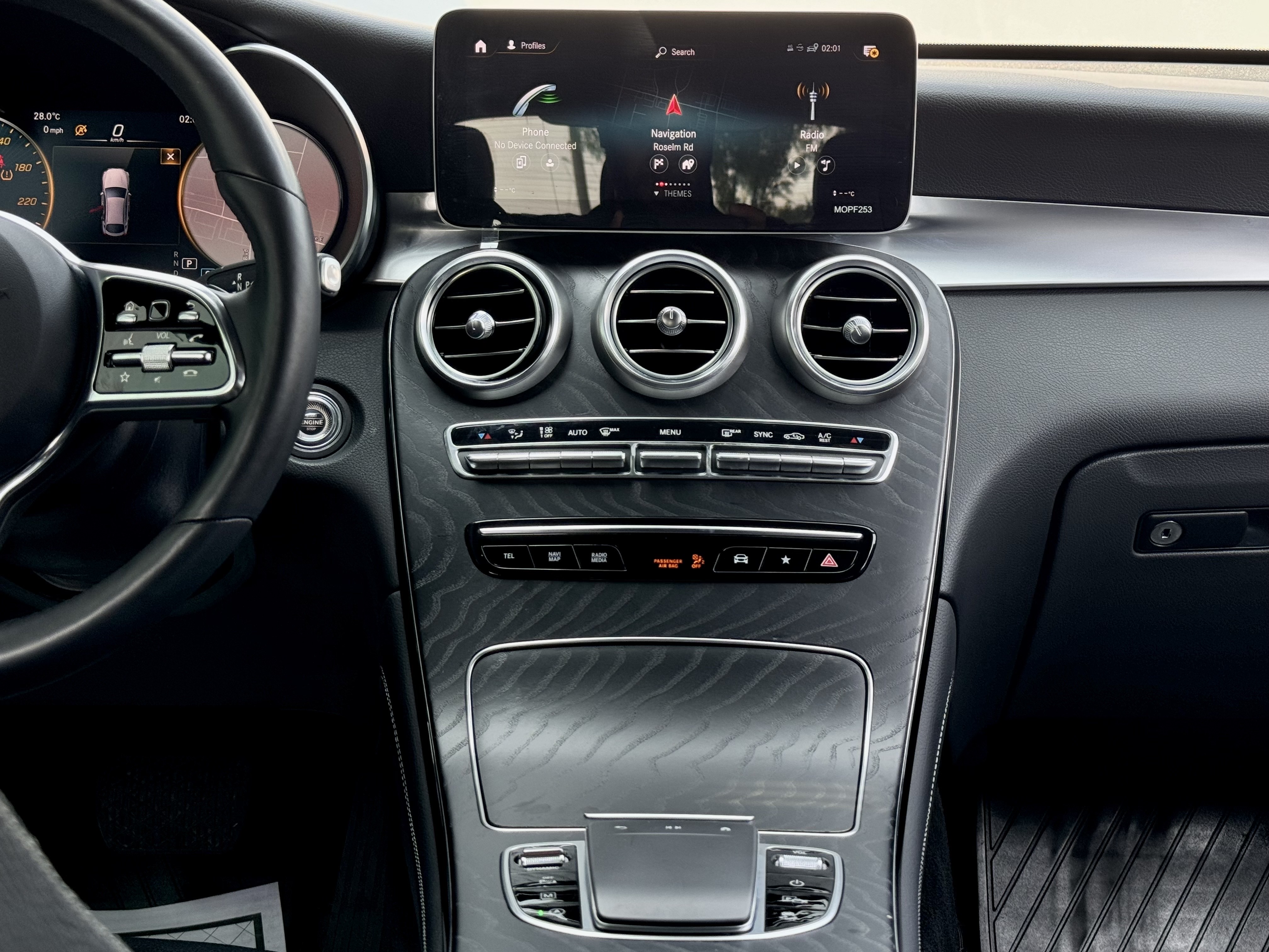 /alphaautosales/2020-Mercedes-Benz-GLC-class-4538358827669824.jpg