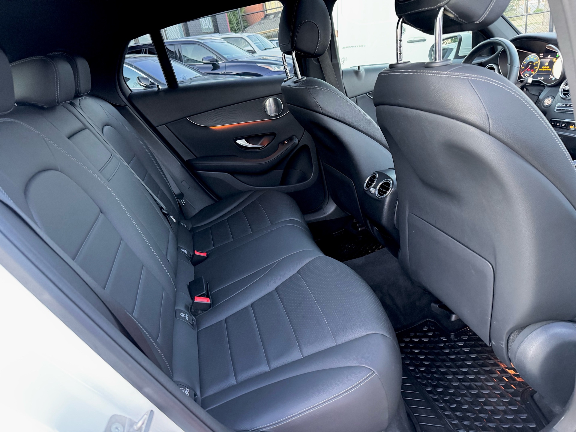 /alphaautosales/2020-Mercedes-Benz-GLC-class-7765425507042616.jpg