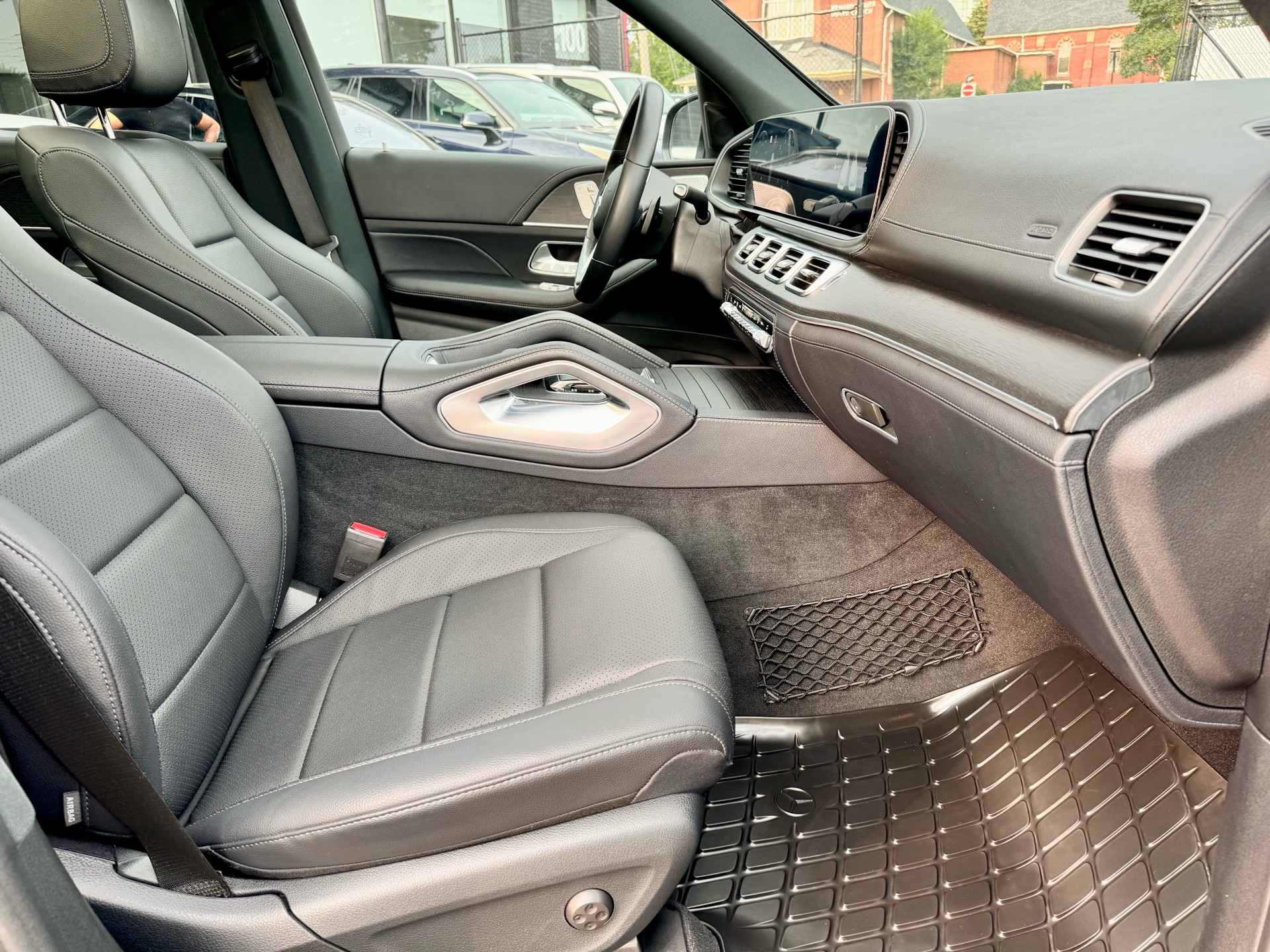 /alphaautosales/2020-Mercedes-Benz-GLE-class-1672183395290272.jpg
