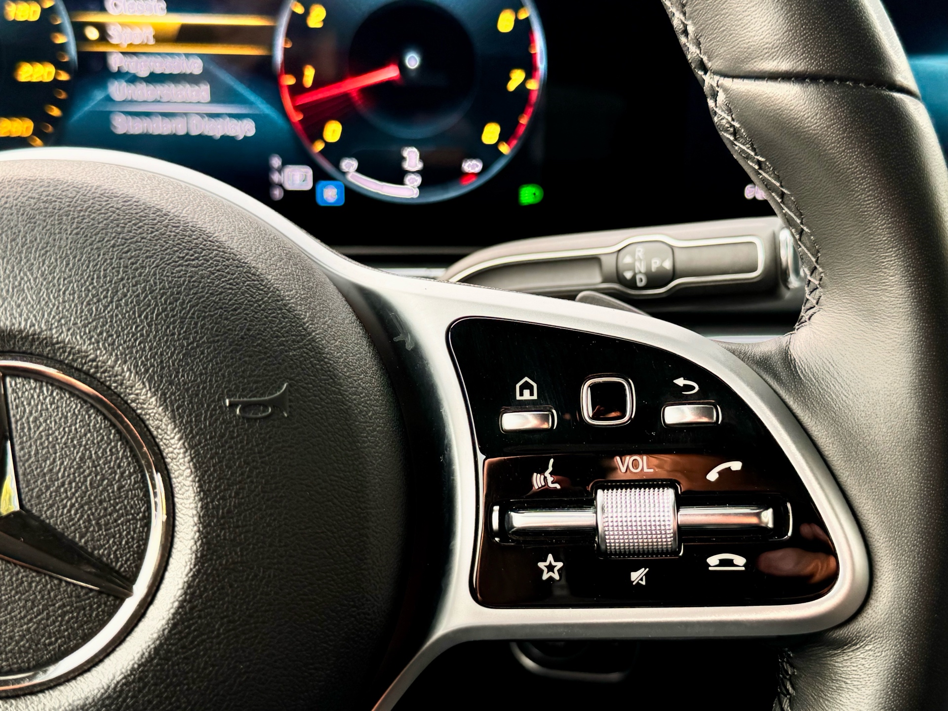 /alphaautosales/2020-Mercedes-Benz-GLE-class-37274093475368697.jpg