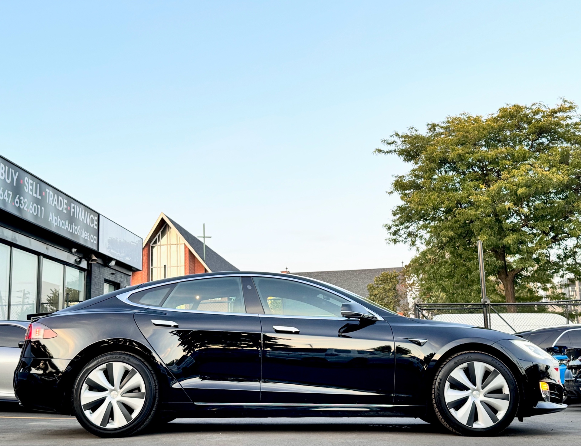 /alphaautosales/2020-Tesla-ModelS-504990475544763.jpg