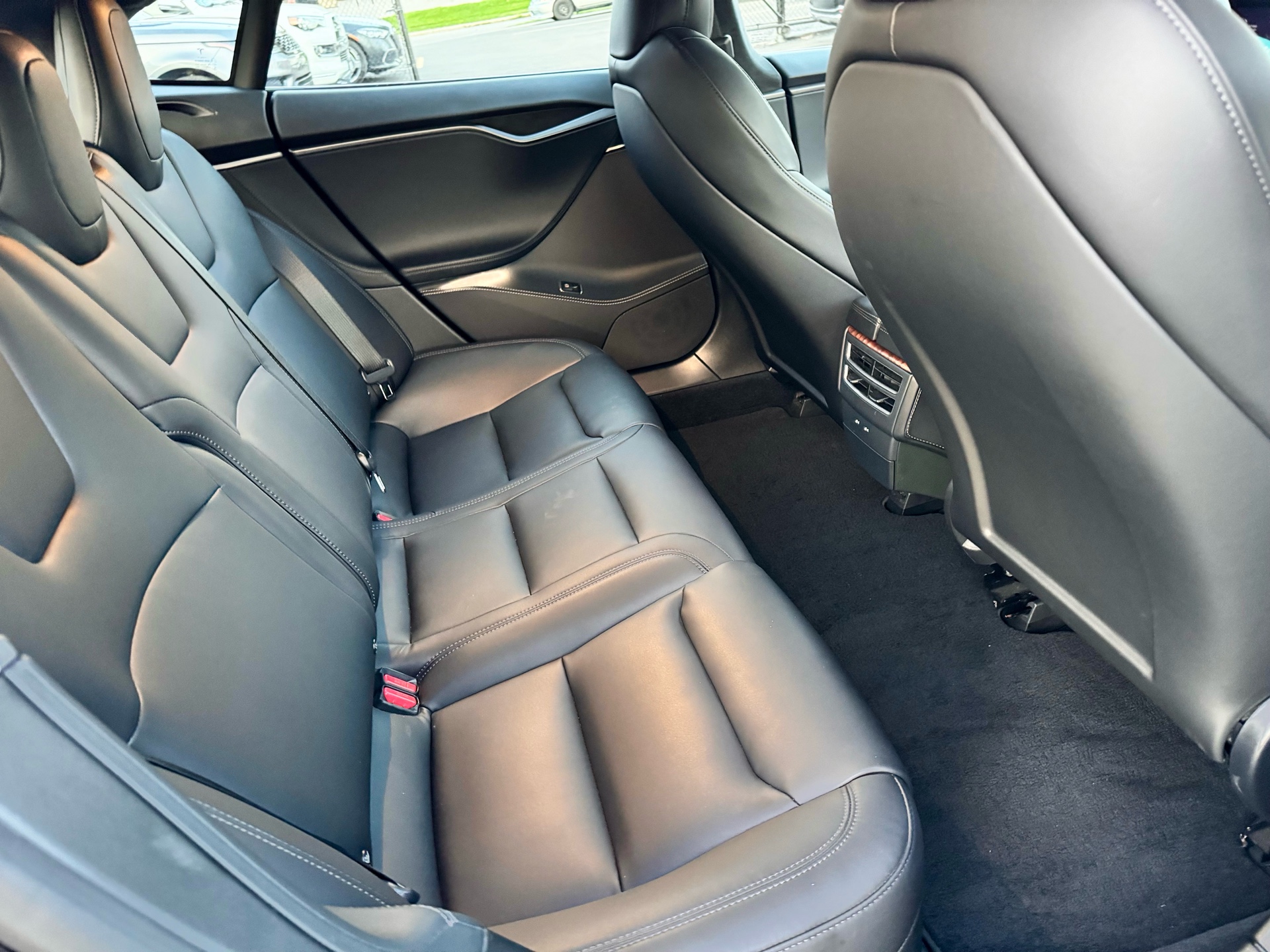 /alphaautosales/2020-Tesla-ModelS-548245001437812.jpg