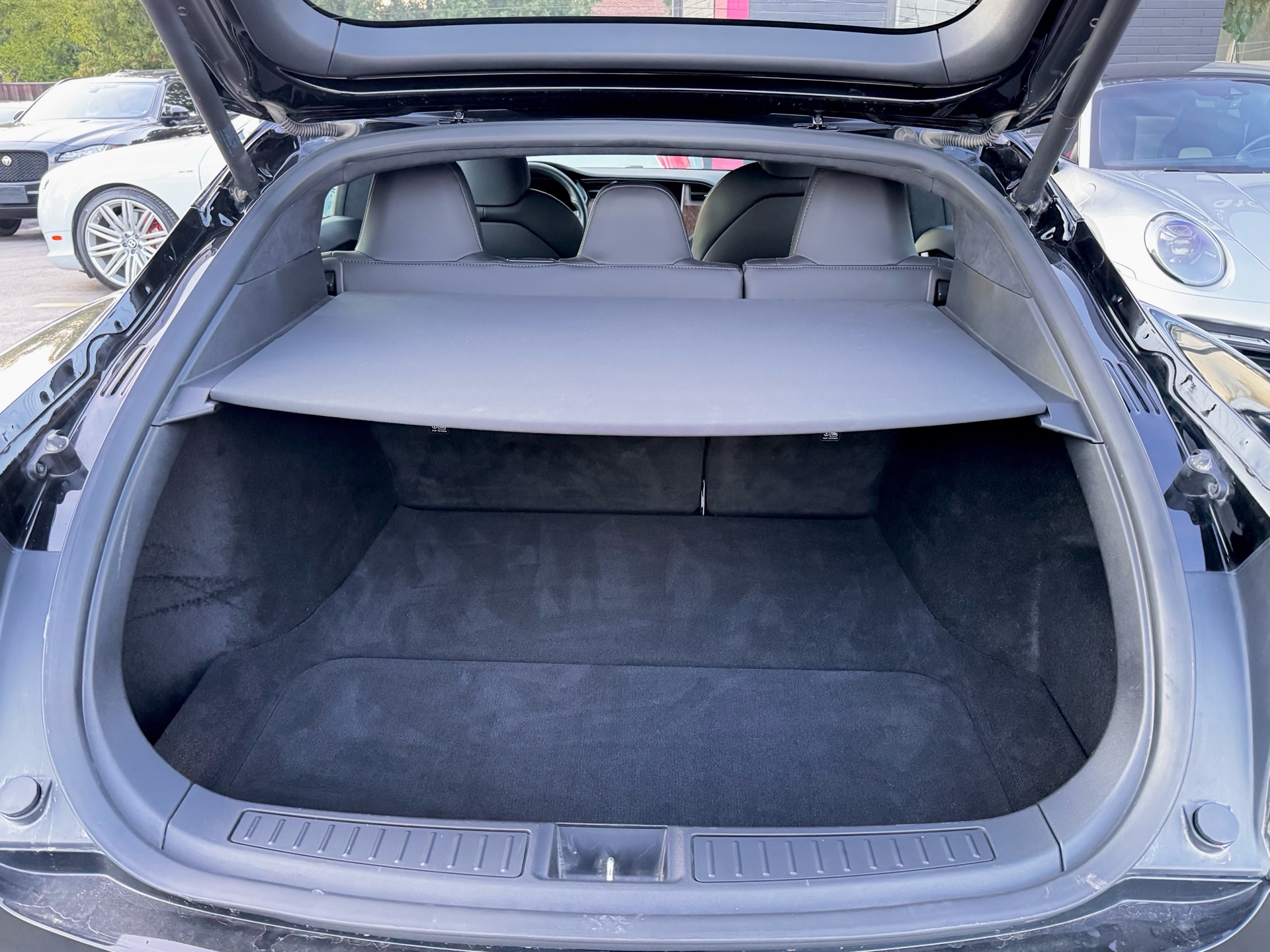 /alphaautosales/2020-Tesla-ModelS-6801064567235764.jpg