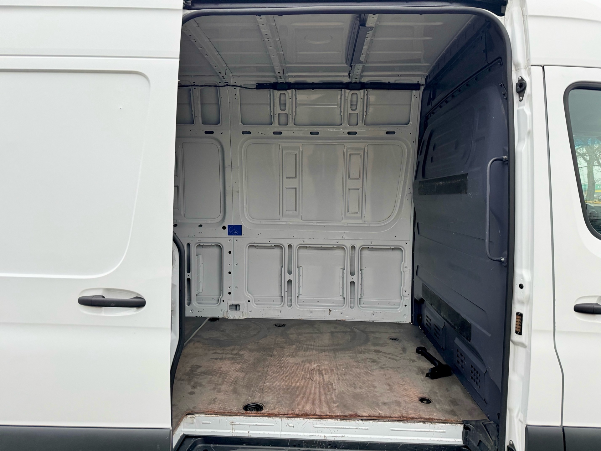 /alphaautosales/2021-Mercedes-Benz-SprinterCargo-5127156114677811.jpg