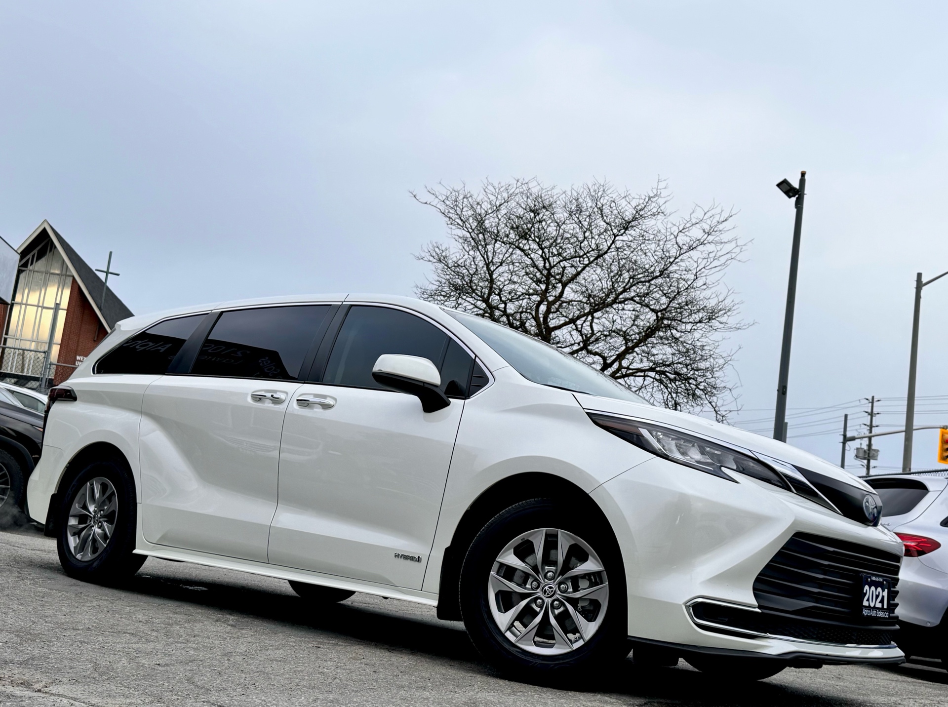 /alphaautosales/2021-Toyota-Sienna-004249963573006443.jpg