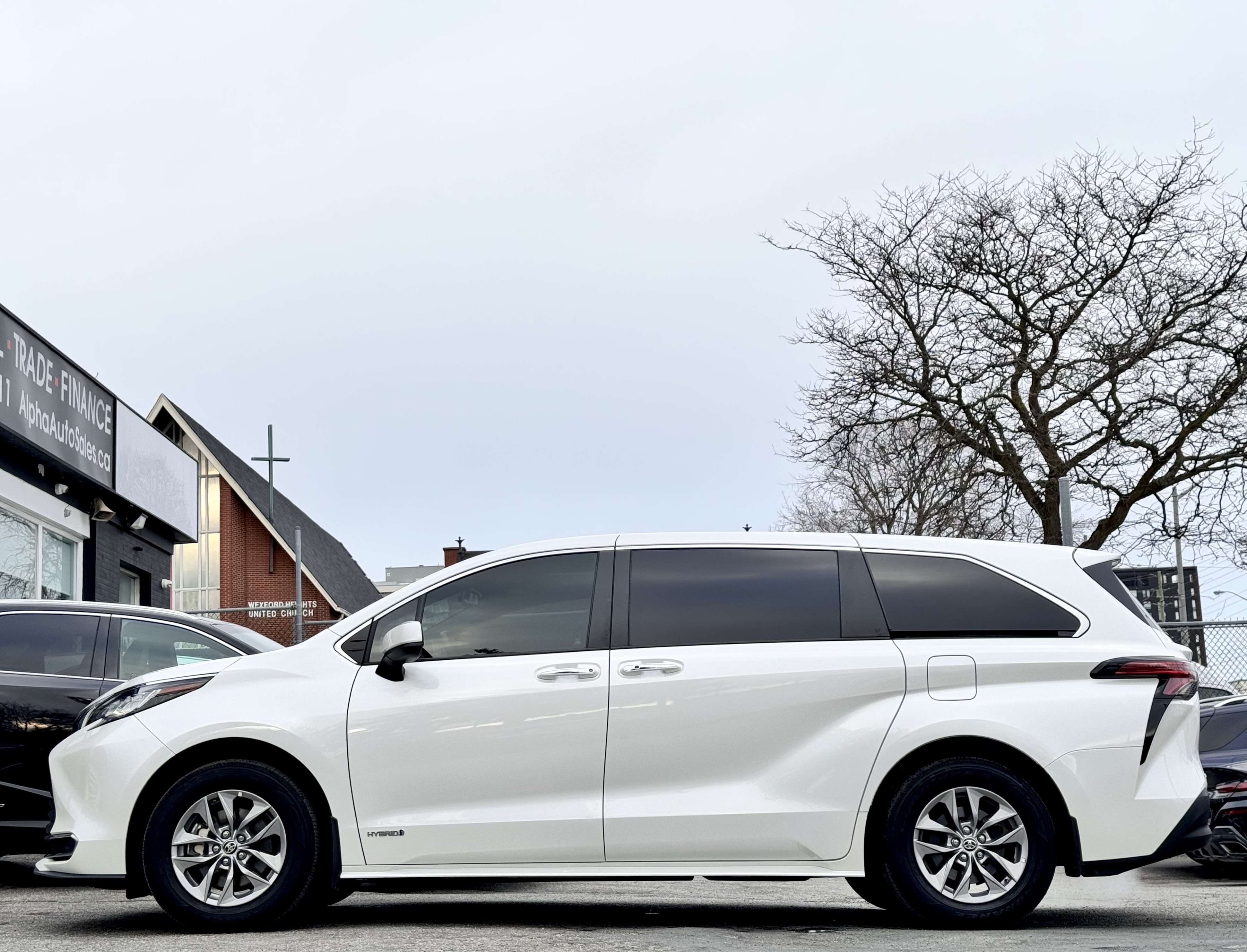 /alphaautosales/2021-Toyota-Sienna-5893315260780982.jpg