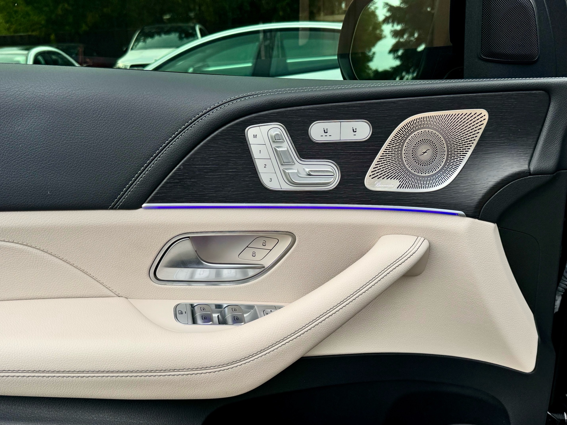 /alphaautosales/2022-Mercedes-Benz-GLE-class-17249255283283915.jpg