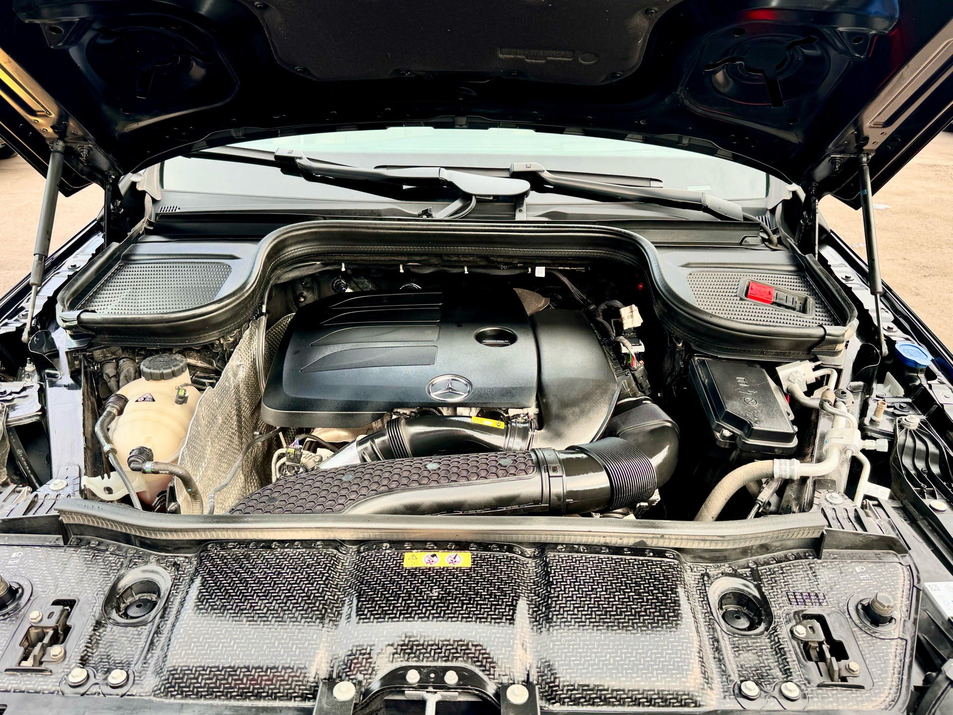 /alphaautosales/2022-Mercedes-Benz-GLE-class-4190993930526985.jpg