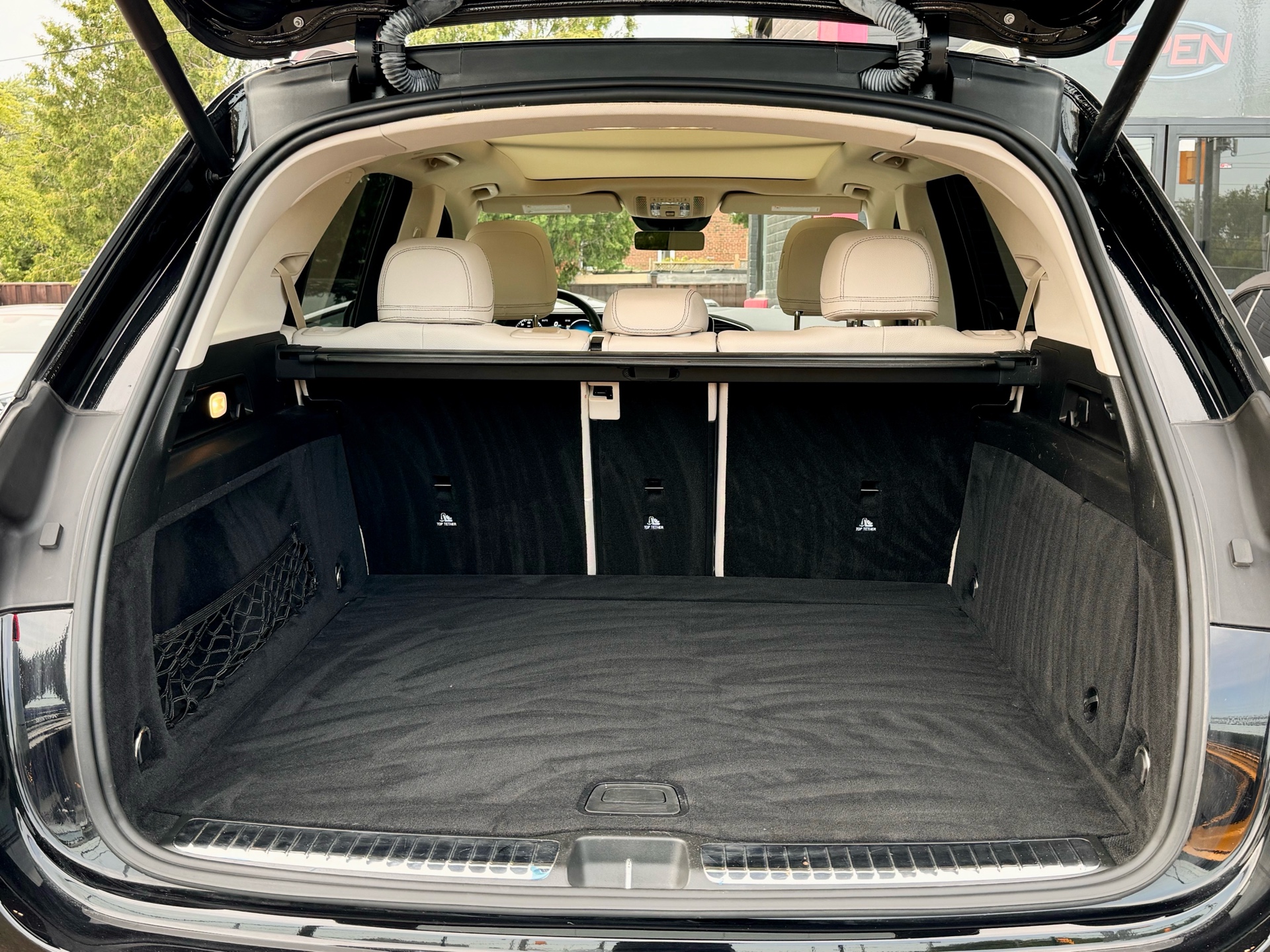 /alphaautosales/2022-Mercedes-Benz-GLE-class-9033840235155741.jpg