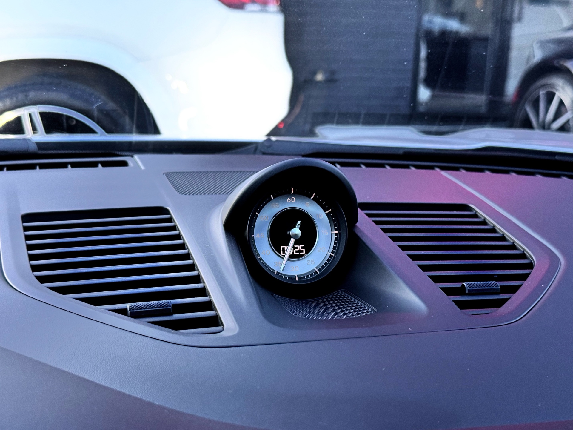 /alphaautosales/2022-Porsche-911-7381788339427824.jpg