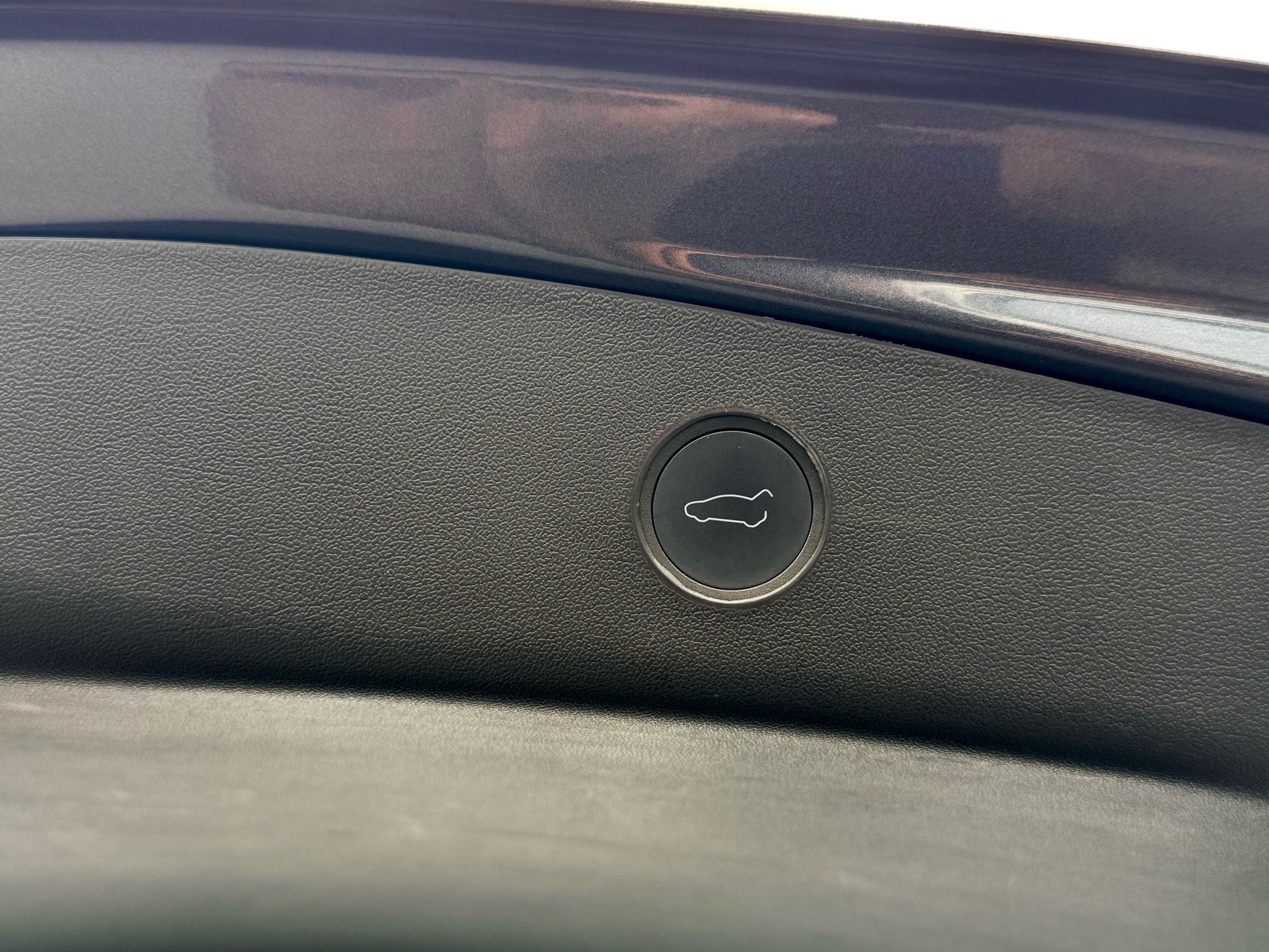 /alphaautosales/2022-Tesla-Model3-2309820971826393.jpg