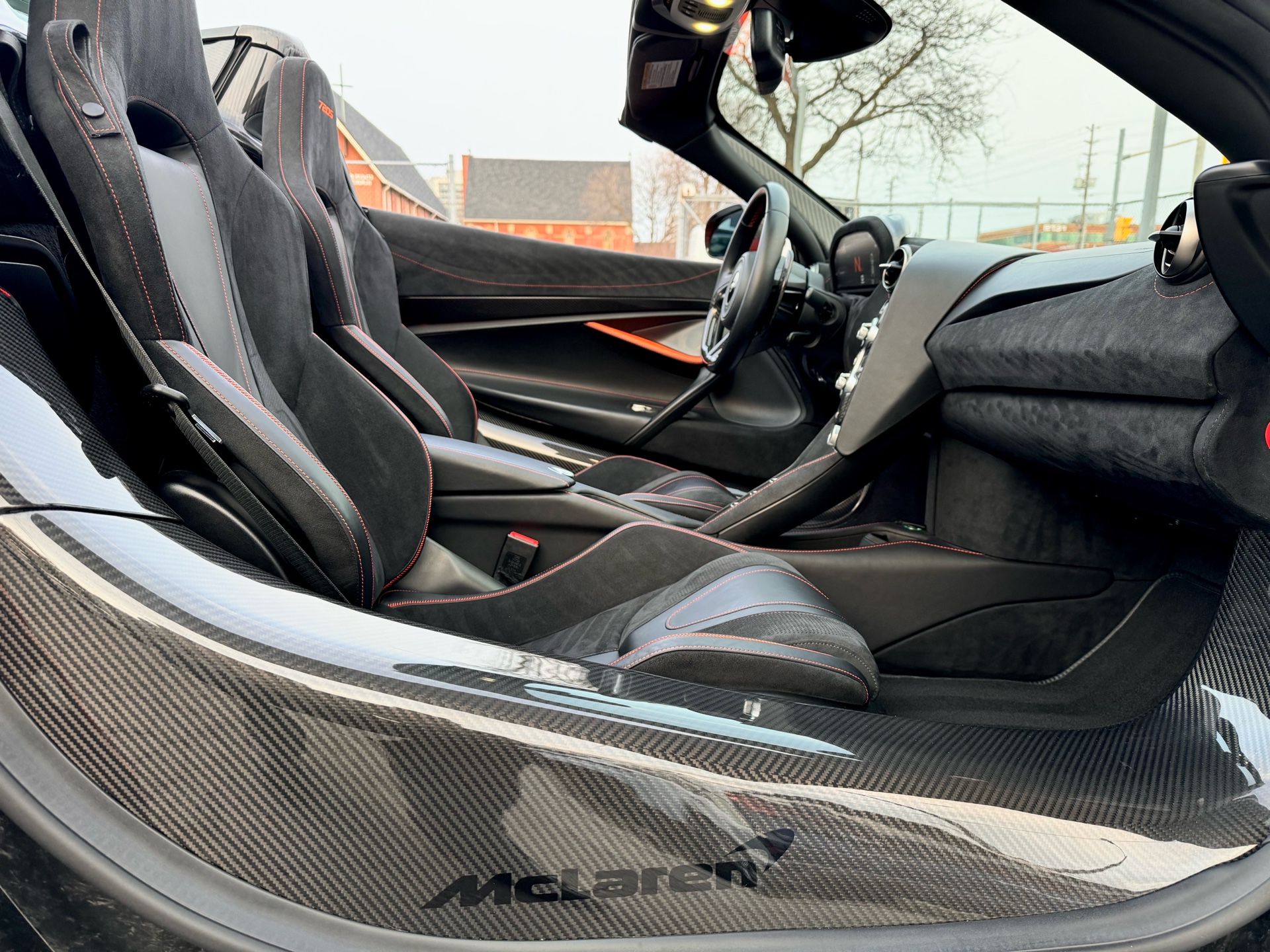 /alphaautosales/2023-McLaren-720S-102961830349934.jpg