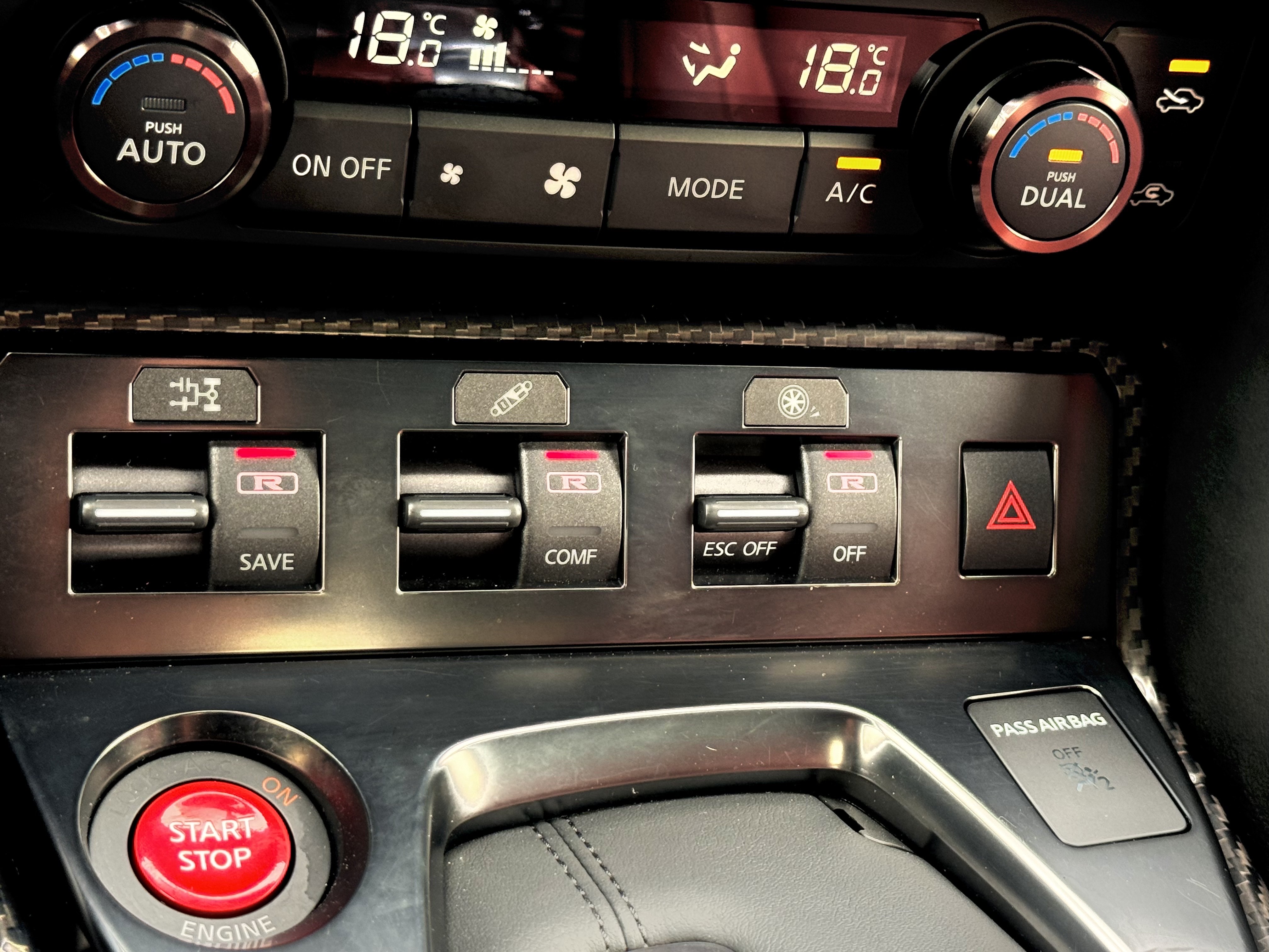 /alphaautosales/2023-Nissan-GT-R-03861697573245082.jpg