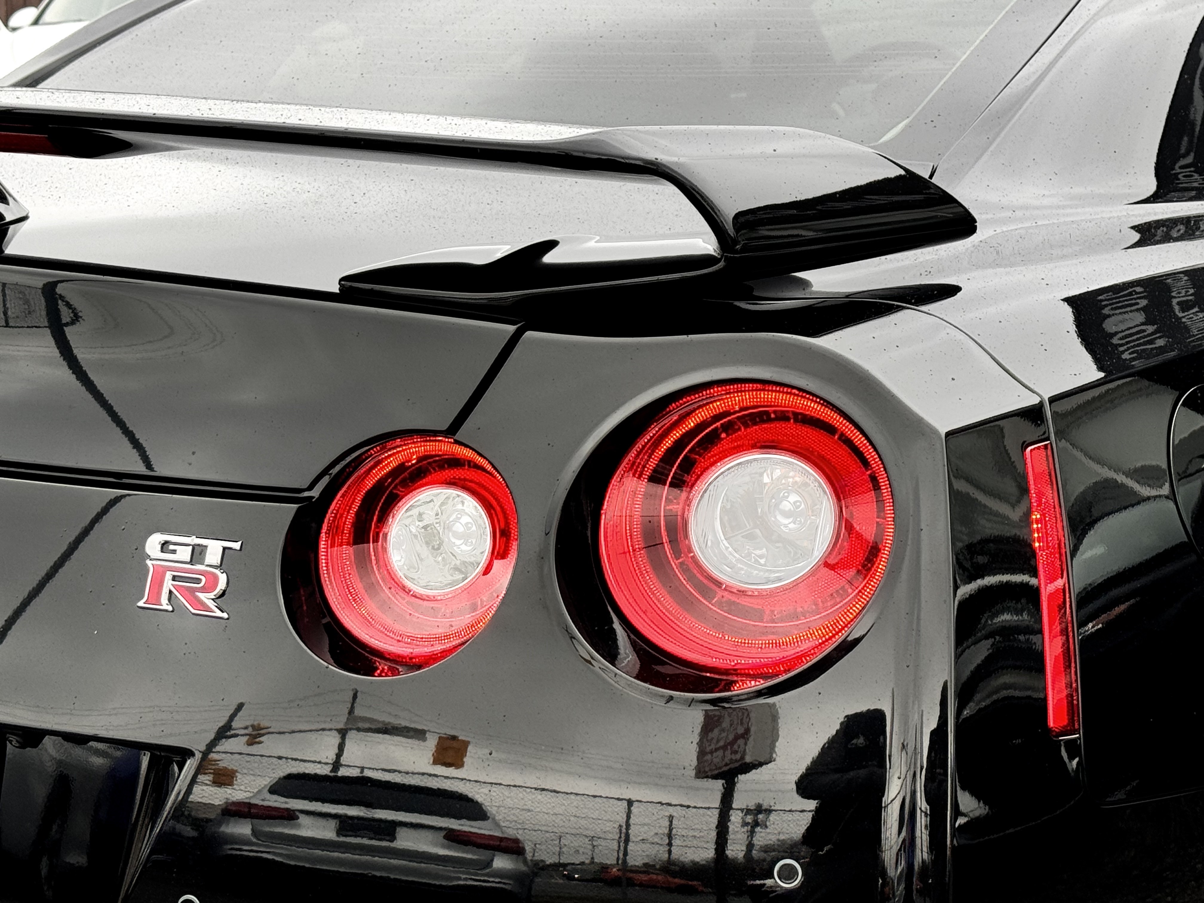 /alphaautosales/2023-Nissan-GT-R-056171083920764975.jpg